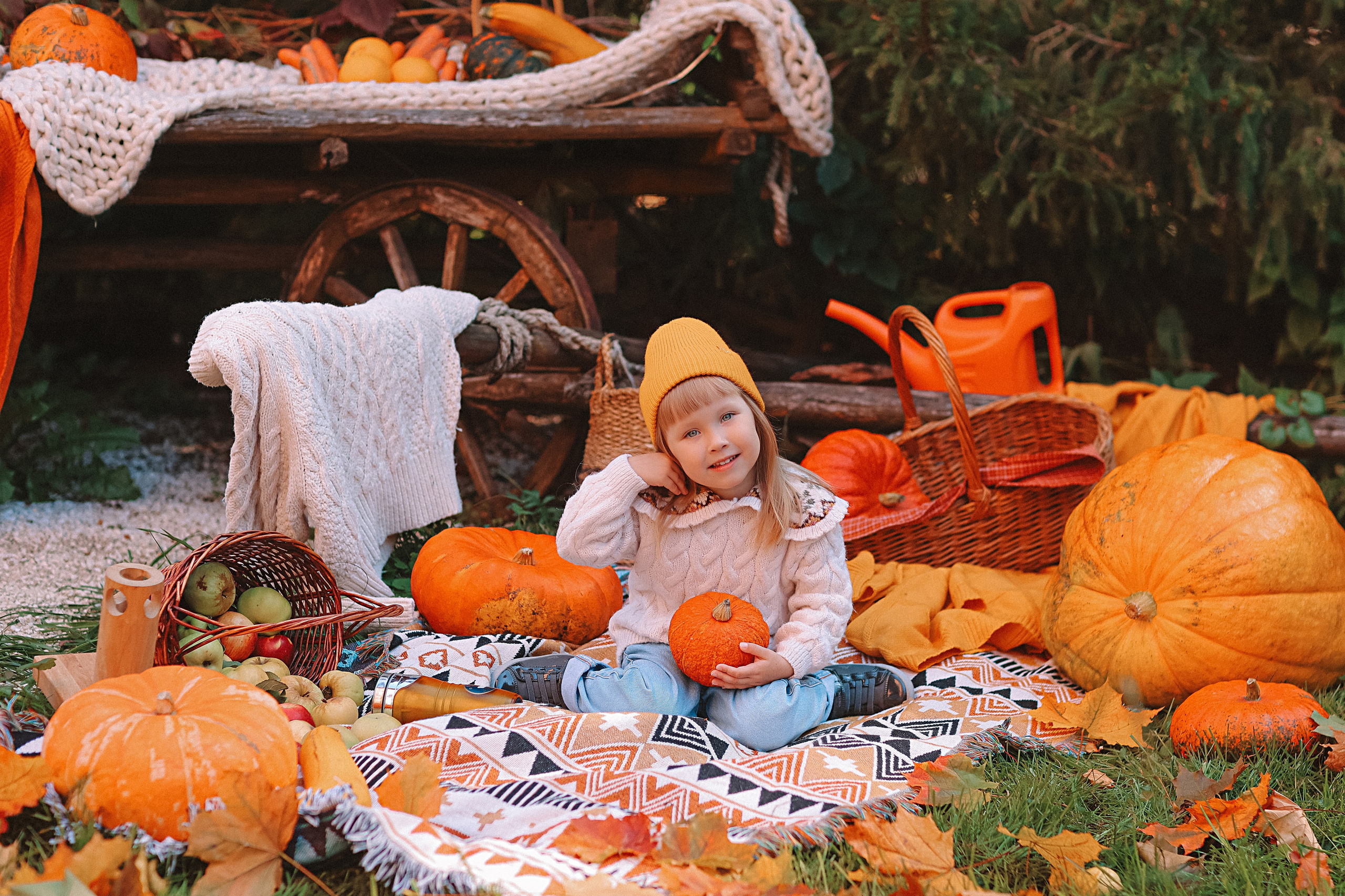 Тыквы. Семейный фотограф Тюмень, фотограф на роды Салмина Мария