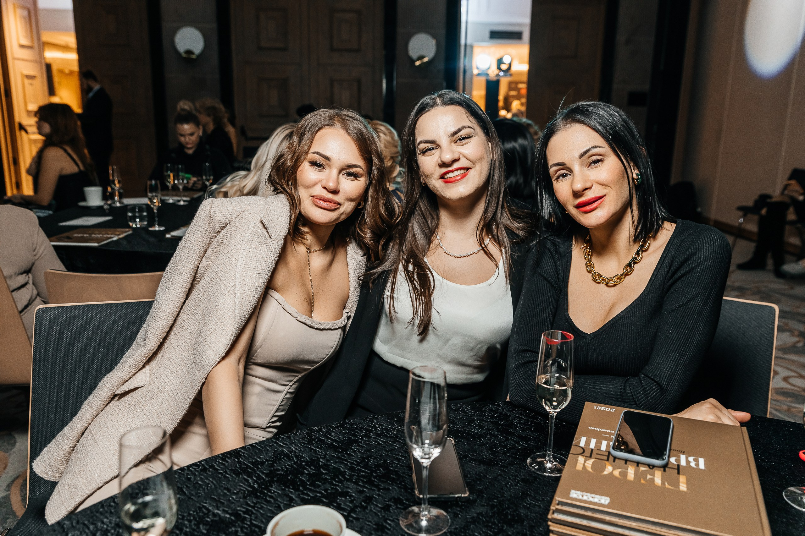 ПРЕЗЕНТАЦИЯ КНИГИ «ГЕРОИ НАШЕГО ВРЕМЕНИ». Свадебный и репортажный фотограф в Ростове-на-Дону Павел Кислов