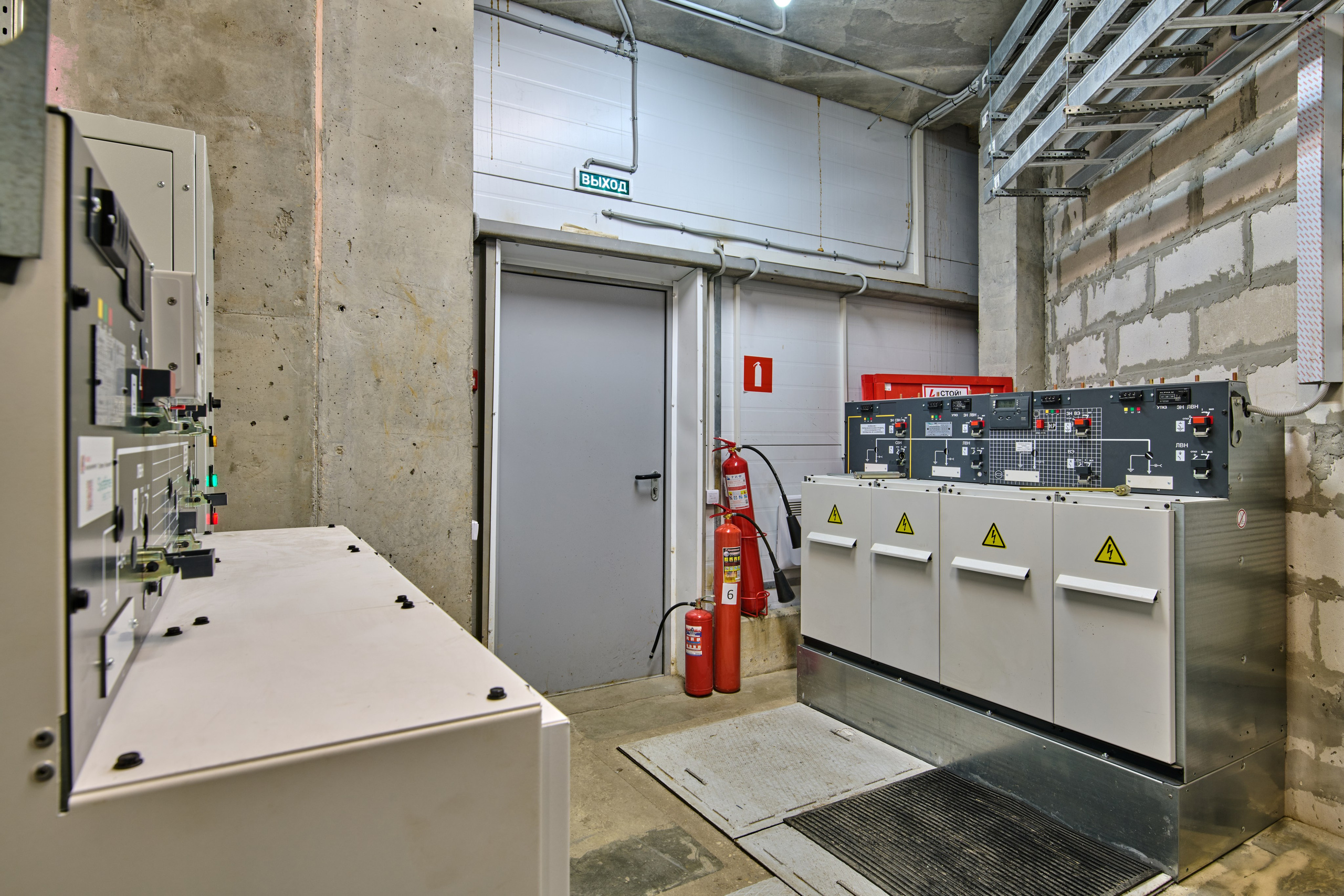 Защитный щит. Автомобильный и интерьерный фотограф в Минске Александр Тагаев