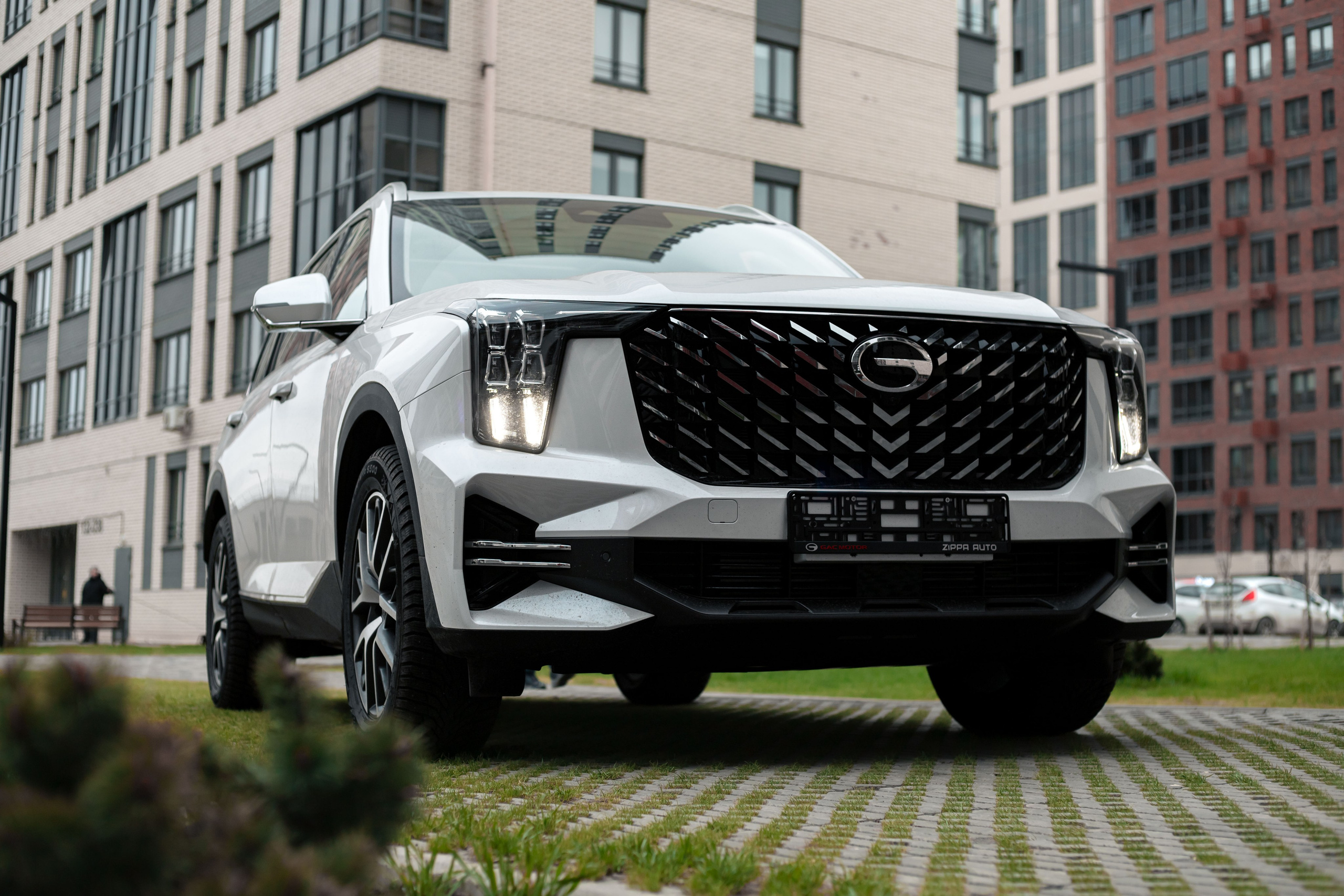 Бизнес съемка для автосалона GAC в городе Ижевск. Бизнес фотограф Ижевск — Назаров Роман