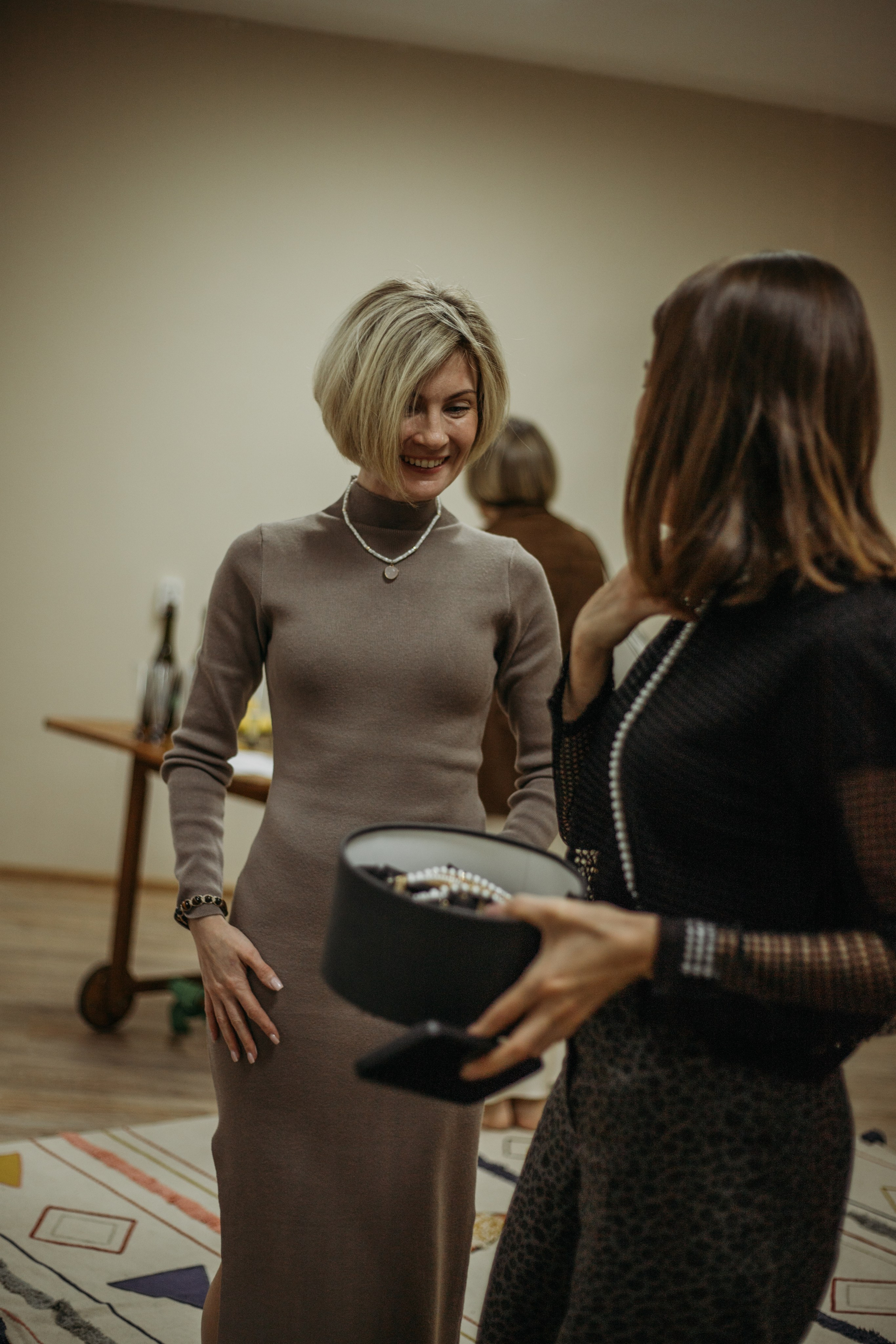 Презентация газеты «Глубокий смысл». Венера Гайн. Репортажный фотограф  Тюмень. Обучение фотографии с 0