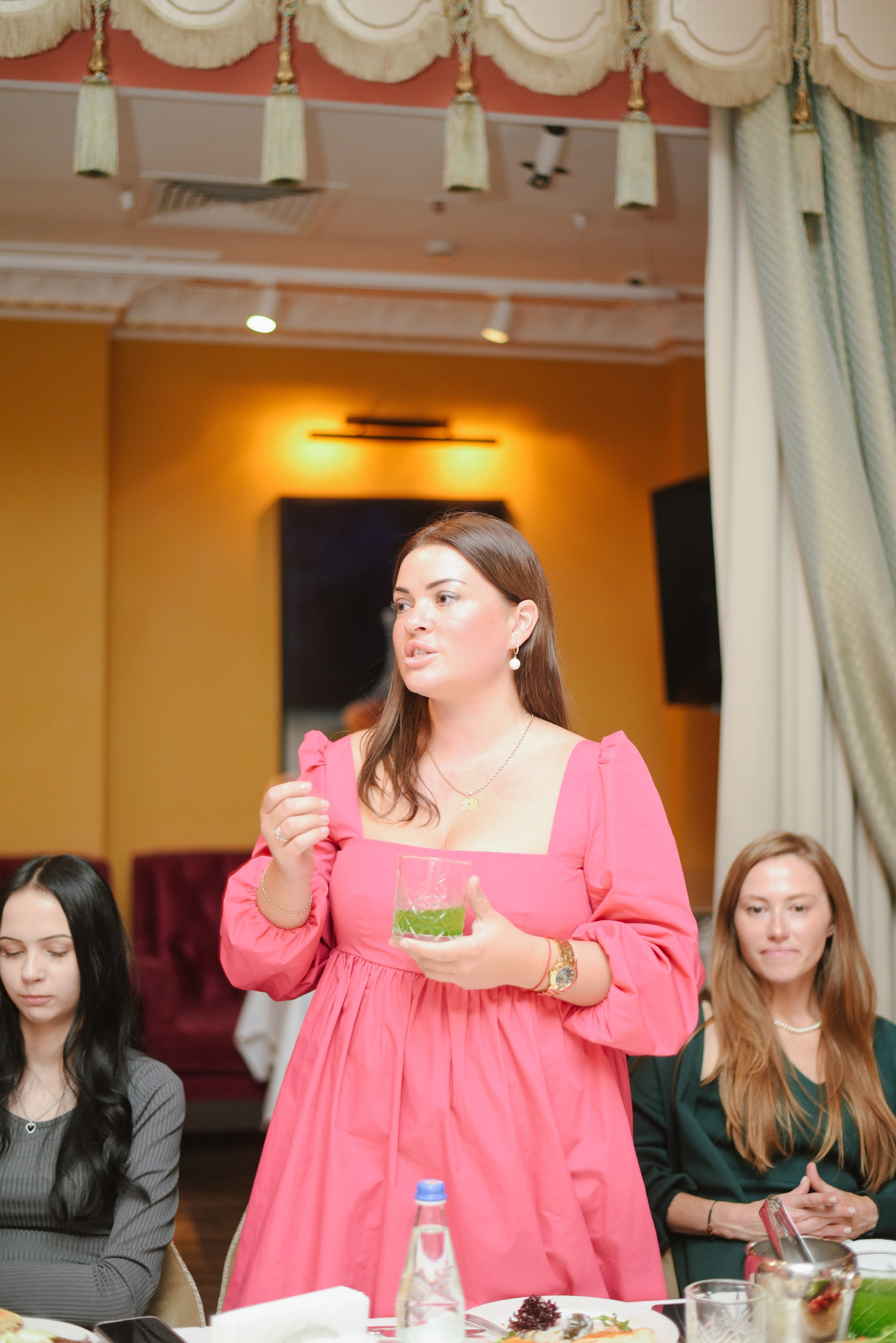 Венчание Храм Живоначальной Троицы на Воробьёвых горах. Фотограф Лола Волна, город Москва