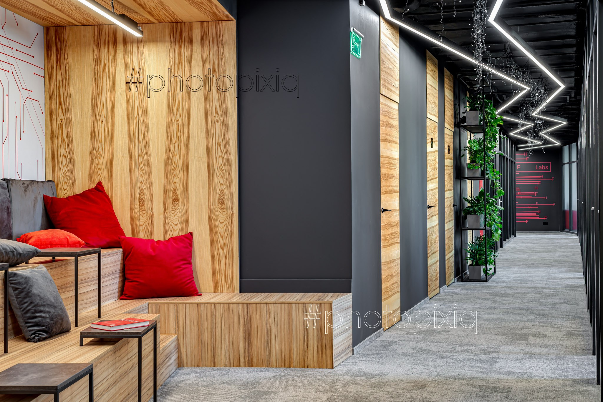 Интерьерная съёмка офиса компании HFLabs для сайта. Интерьерная съёмка и виртуальные туры — Интерьерный фотограф Кузнецов Сергей (photopixiq)