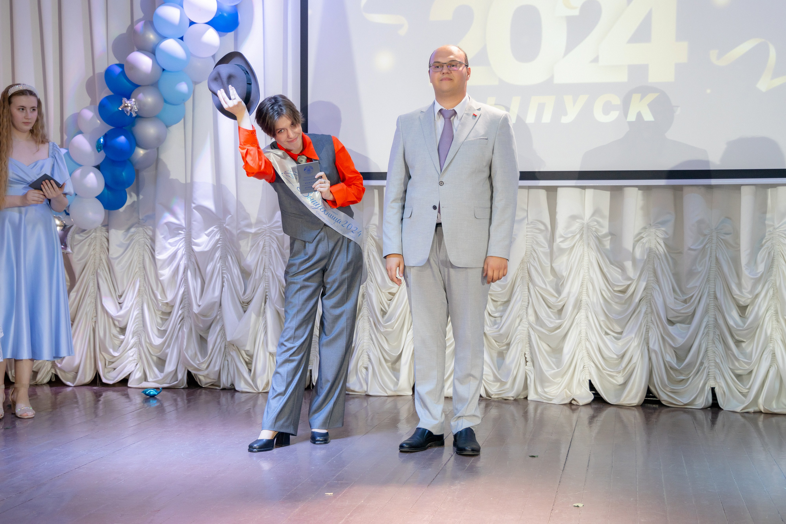 Школьный выпускной 2024 год в Соколе (Минск). Свадебный фотограф в Минске/Беларуси Сергей Спиридонов