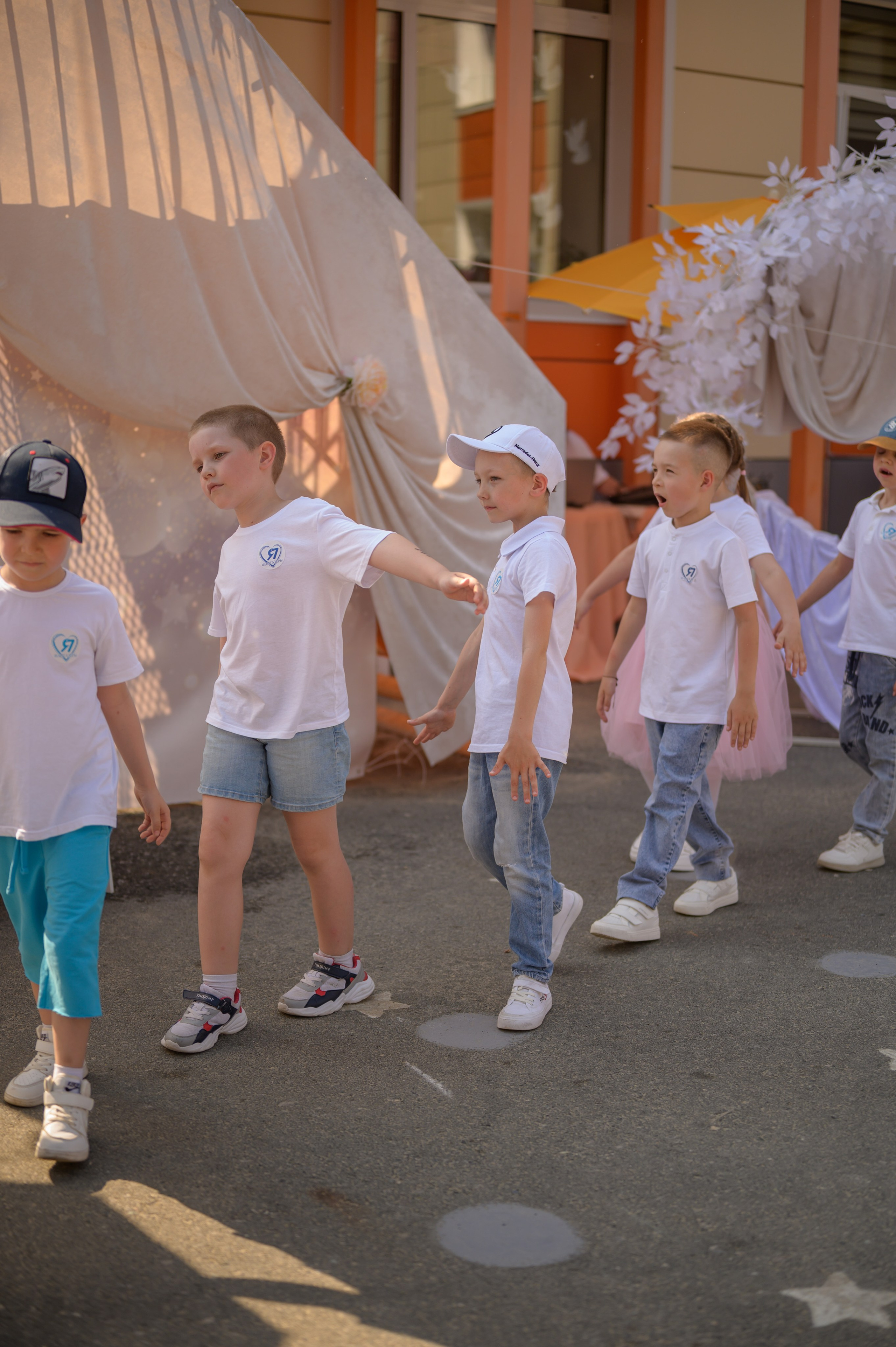 Репортаж выпускного группа «Фантазёры» 3 садик. Фотограф новорожденных, семейный детский в Тюмени Татьяна Морозова
