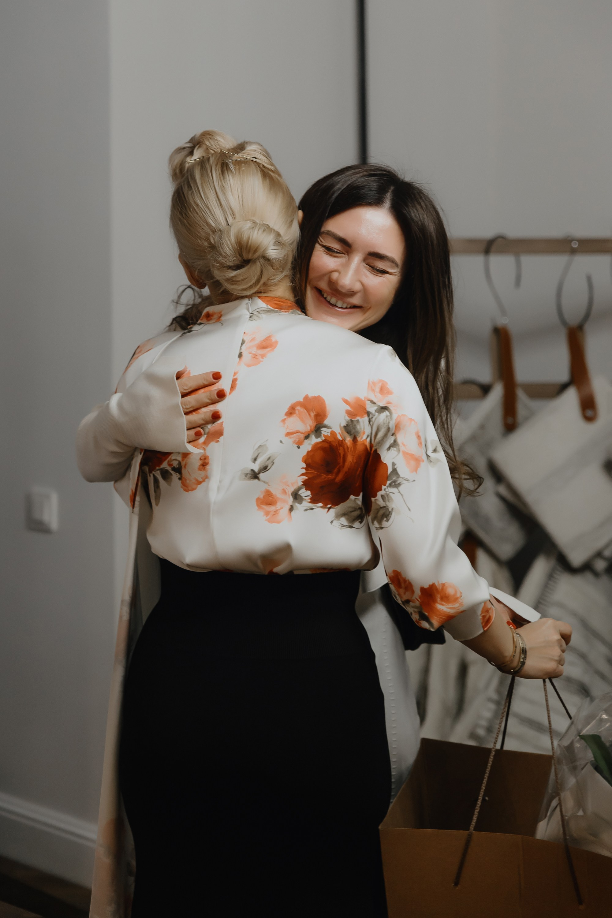 Открытие нового пространства интерьерного салона L. DECO в феврале 2025. L. Deco интерьерный салон. Краски/обои/лепной декор