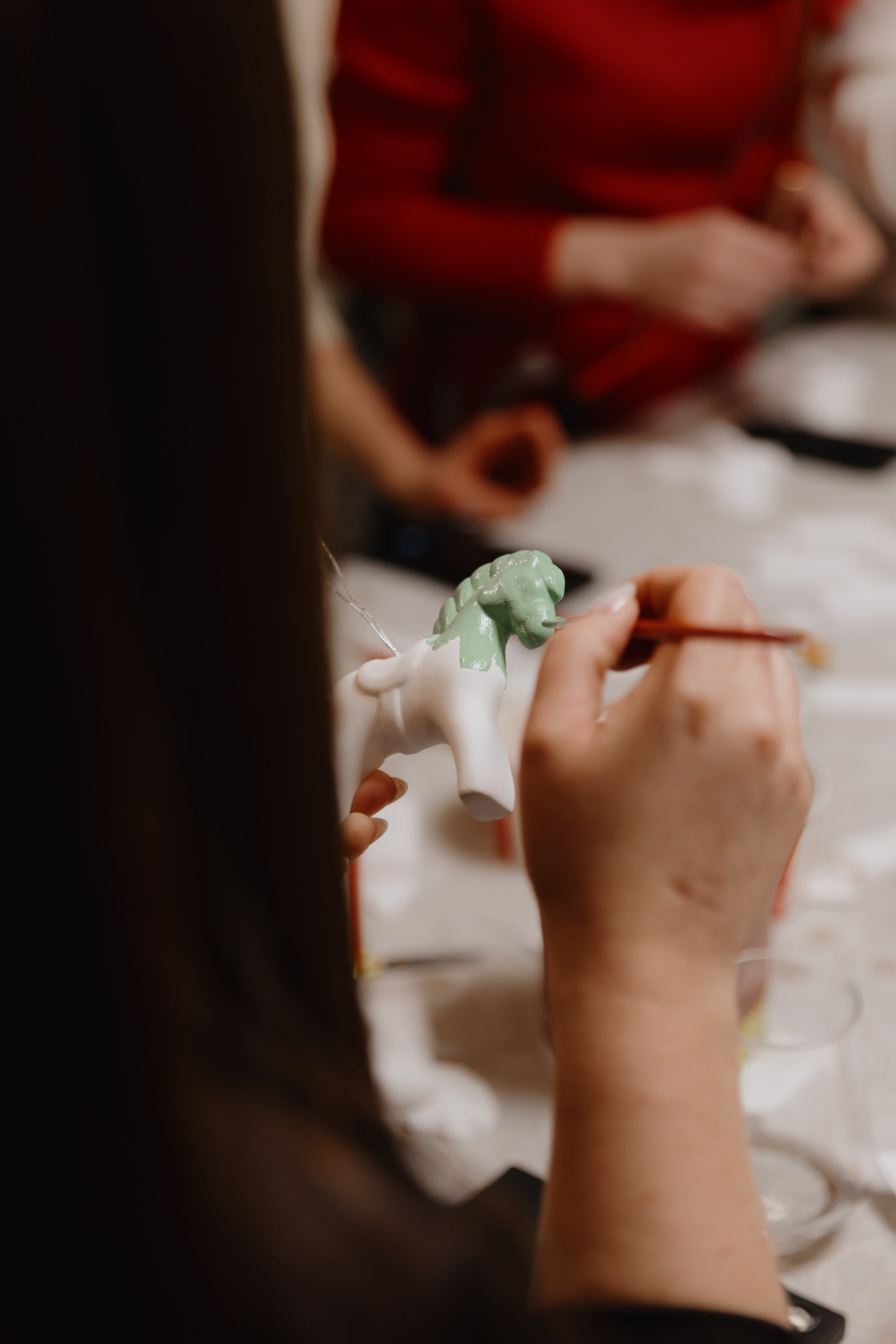 Предновогодний «Кофе-рейв» в L. DECO 17 декабря 2025 года. L. Deco интерьерный салон. Краски/обои/лепной декор