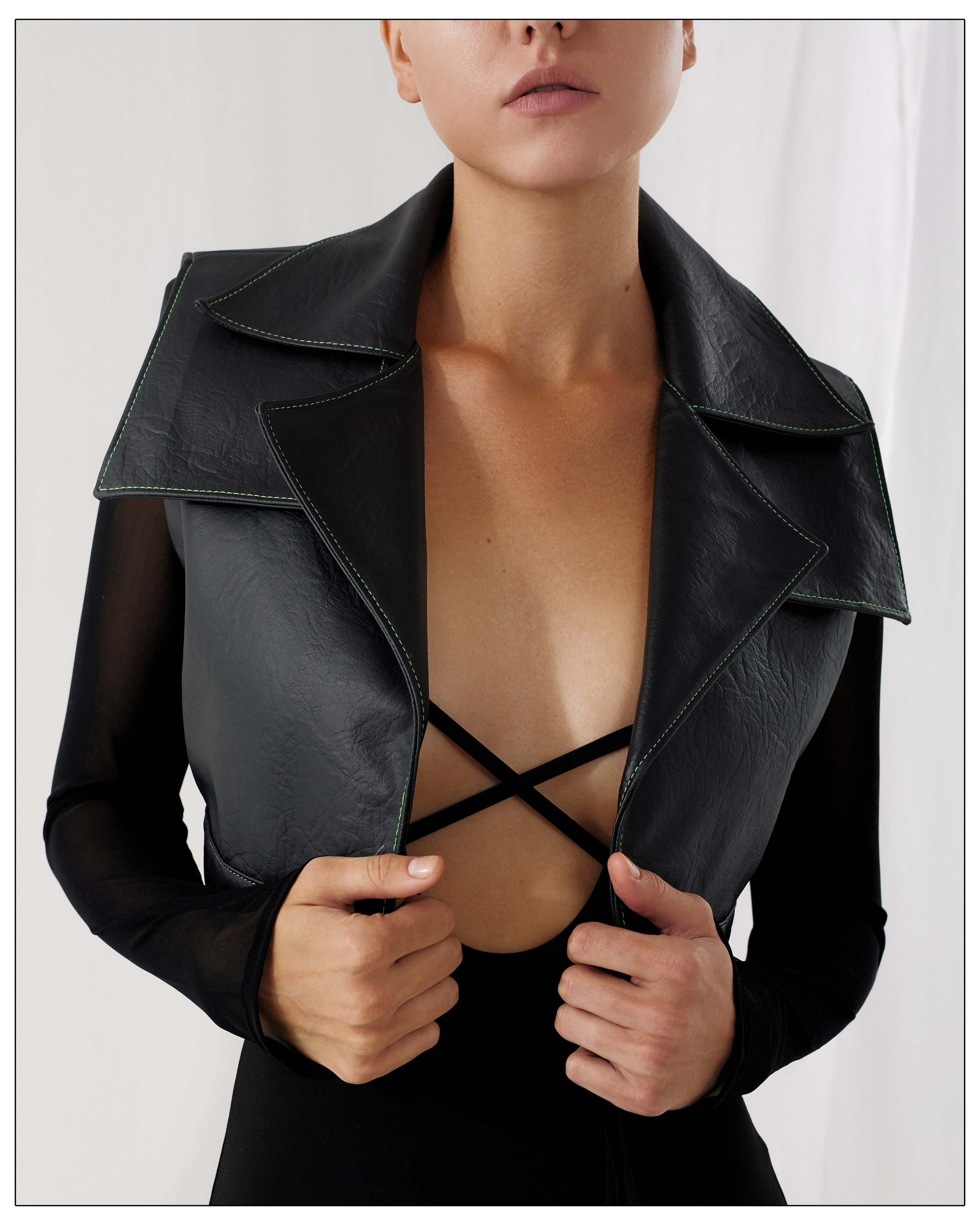 KORZUN. Влада Зюзина — adalwzet posmotri — коммерческий фотограф в Москве — портретный фотограф, фотограф для брендов