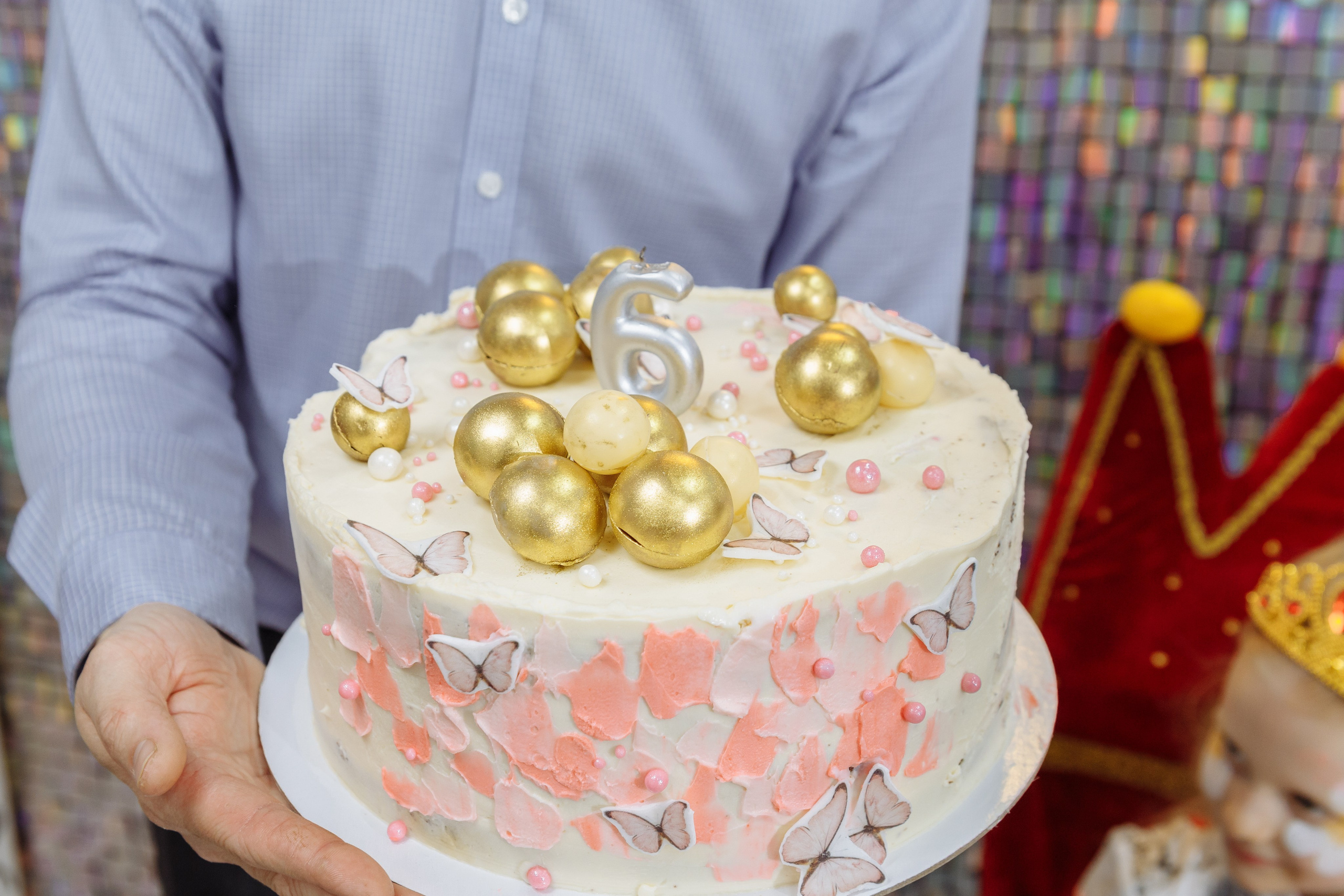 Олеся празднует свое 6 летие в компании Алисы, Чеширского кота и друзей. Событийный фотограф Максим Бескоровайновнов