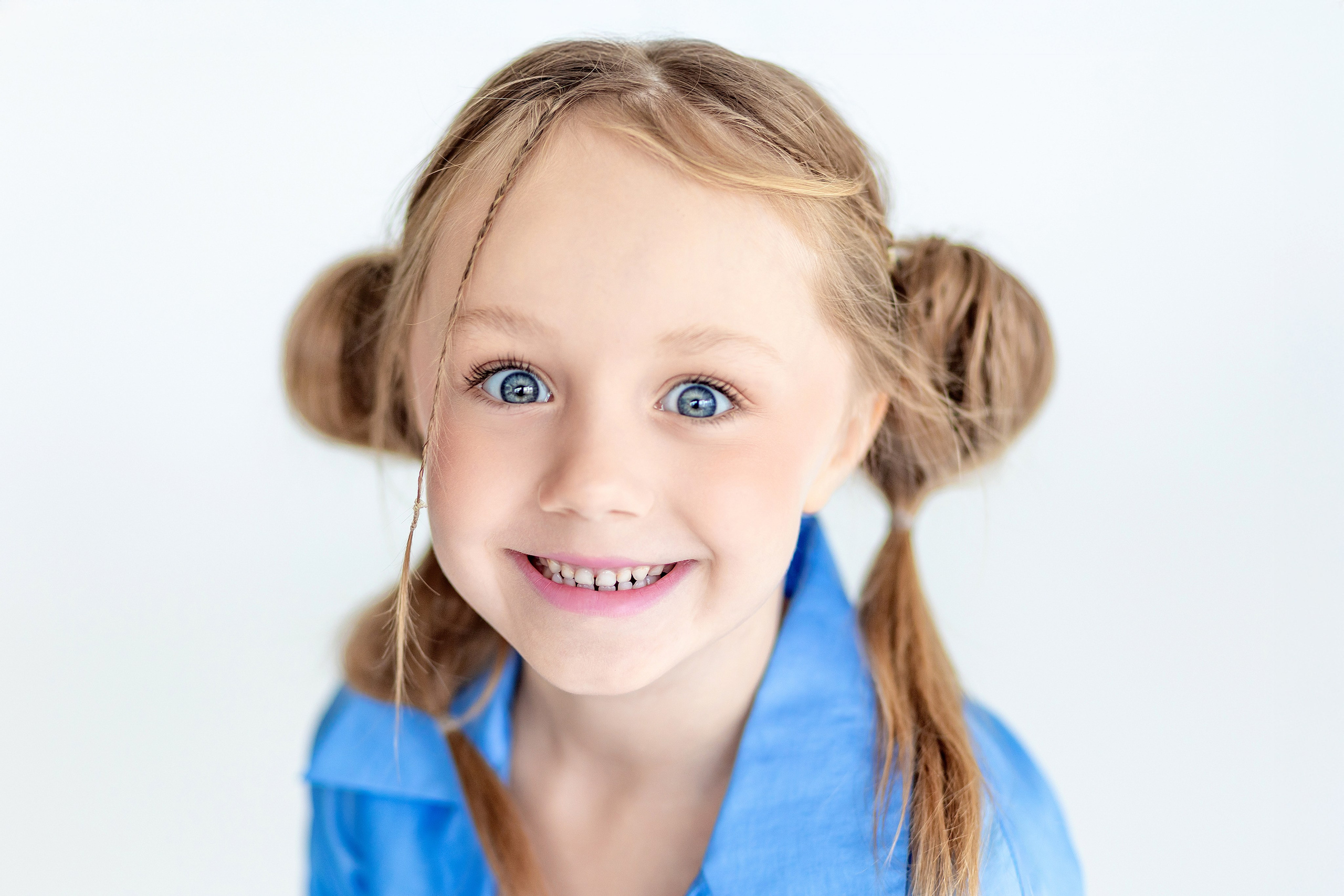 Алиса. «Лаборатория Фотофей» — Виктория Балмош и Юлия Мун. Екатеринбург