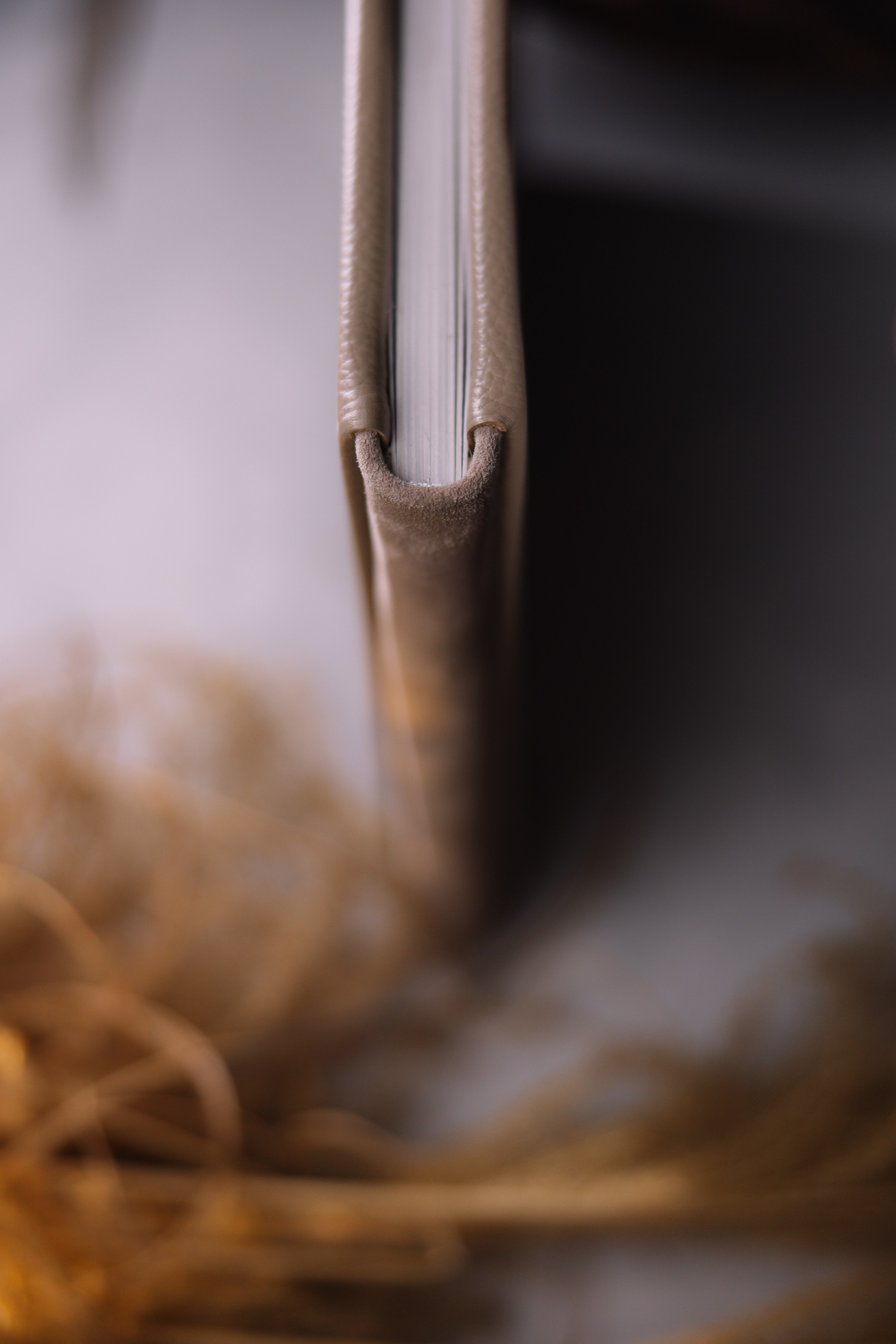 КРОКУС. Заказать индивидуальную фотокнигу ручной работы