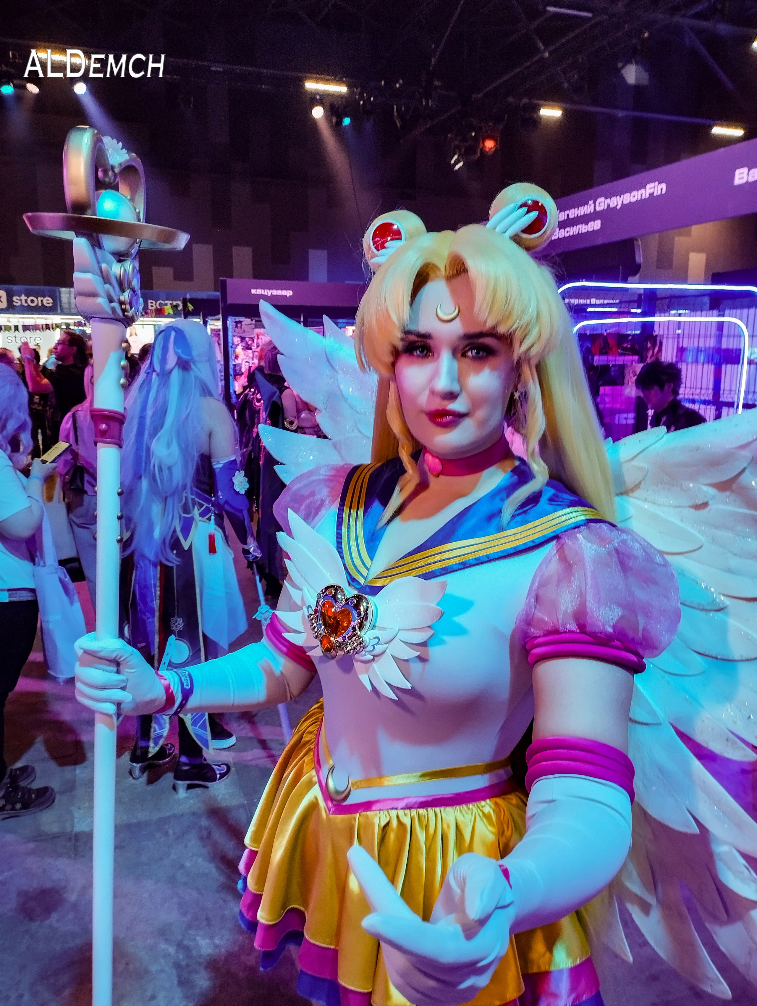 Аниме картинки персонажей и косплей фото в России Москве