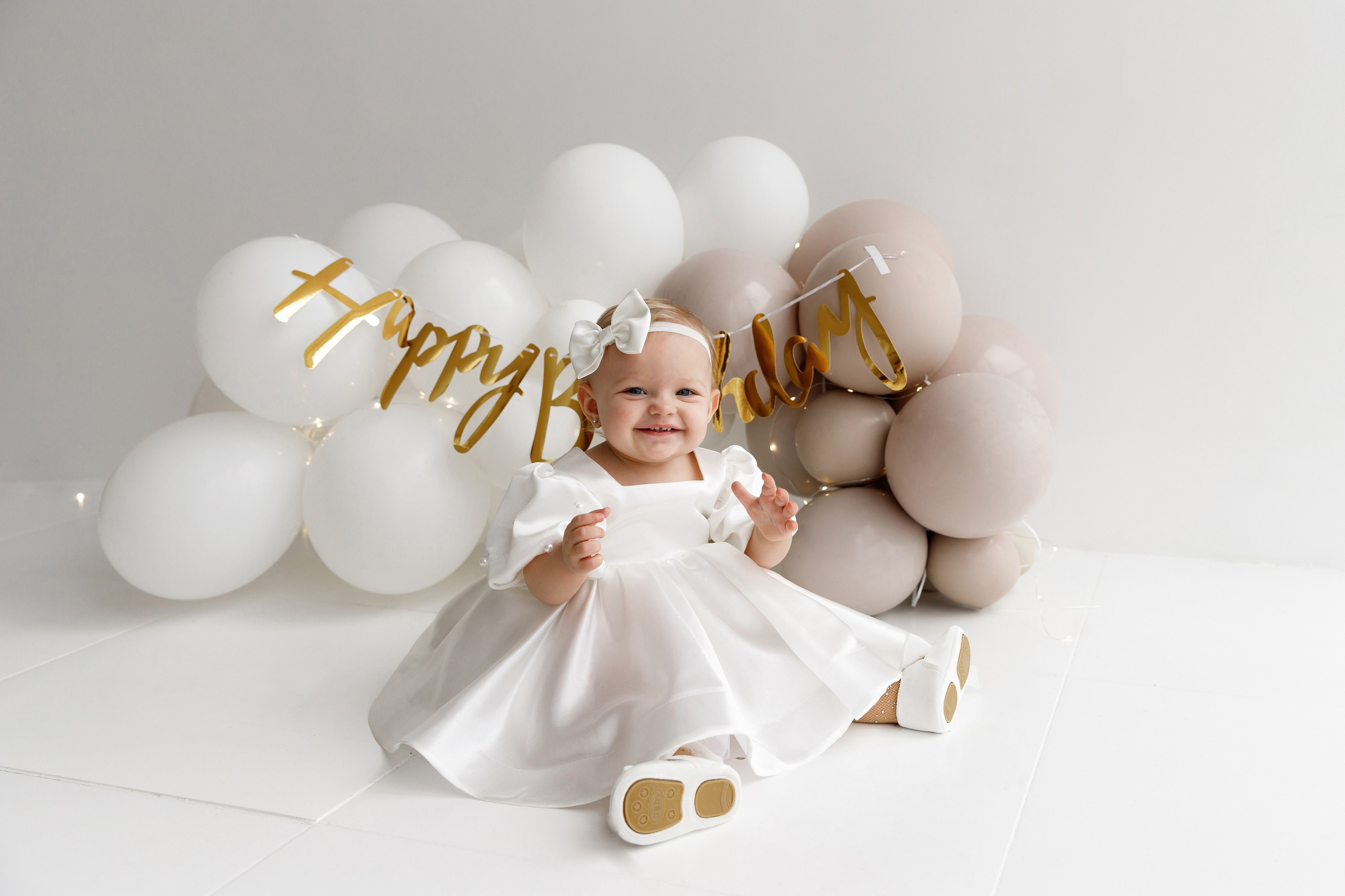 Годик Софии. Фотограф новорожденных Славянск-на-Кубани Куцевольская Екатерина