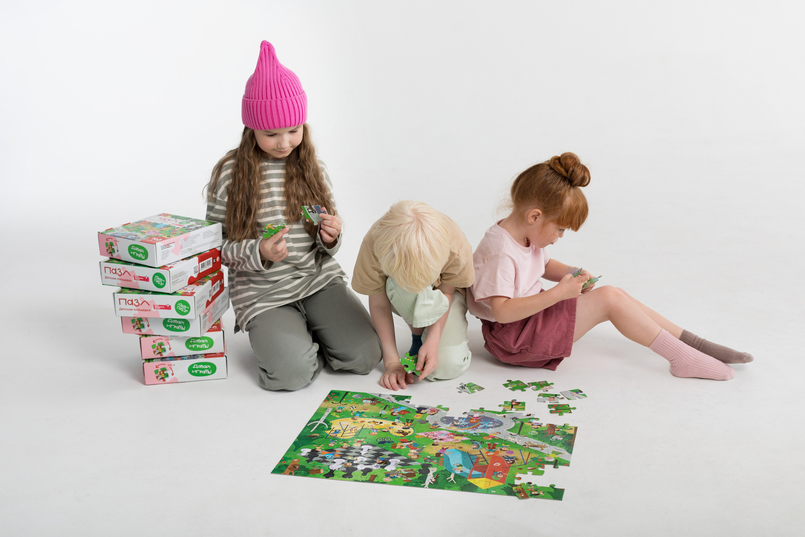 Каталожная съемка в циклораме для бренда детских товаров. Детский и контент фотограф Надя Волкова Санкт-Петербург