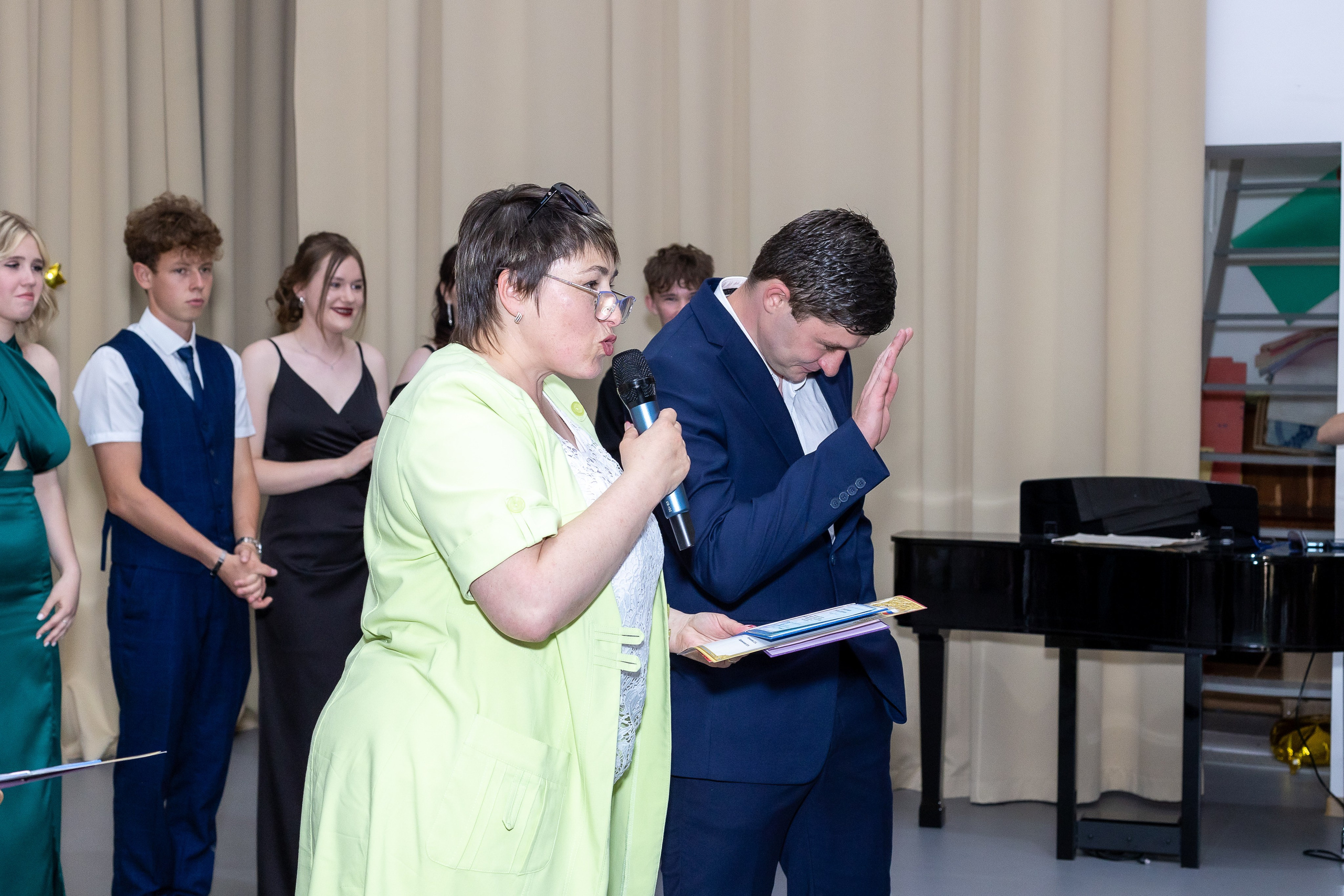 Вручение аттестата 2025. Выпускные альбомы Майкоп, Краснодар Елена Золотарева