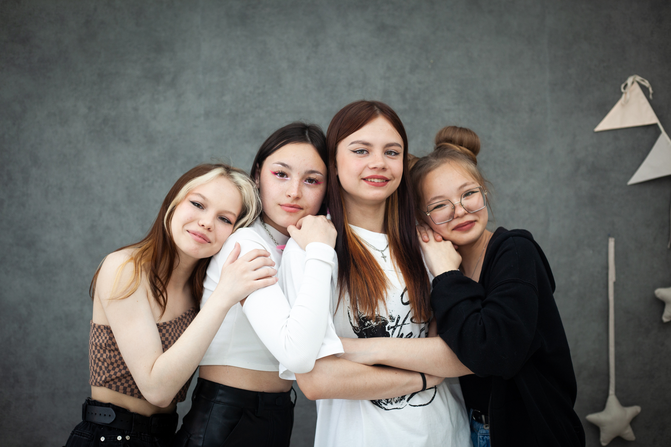 Школьники в студии. Фотограф Бурятия. Печать фотокниг