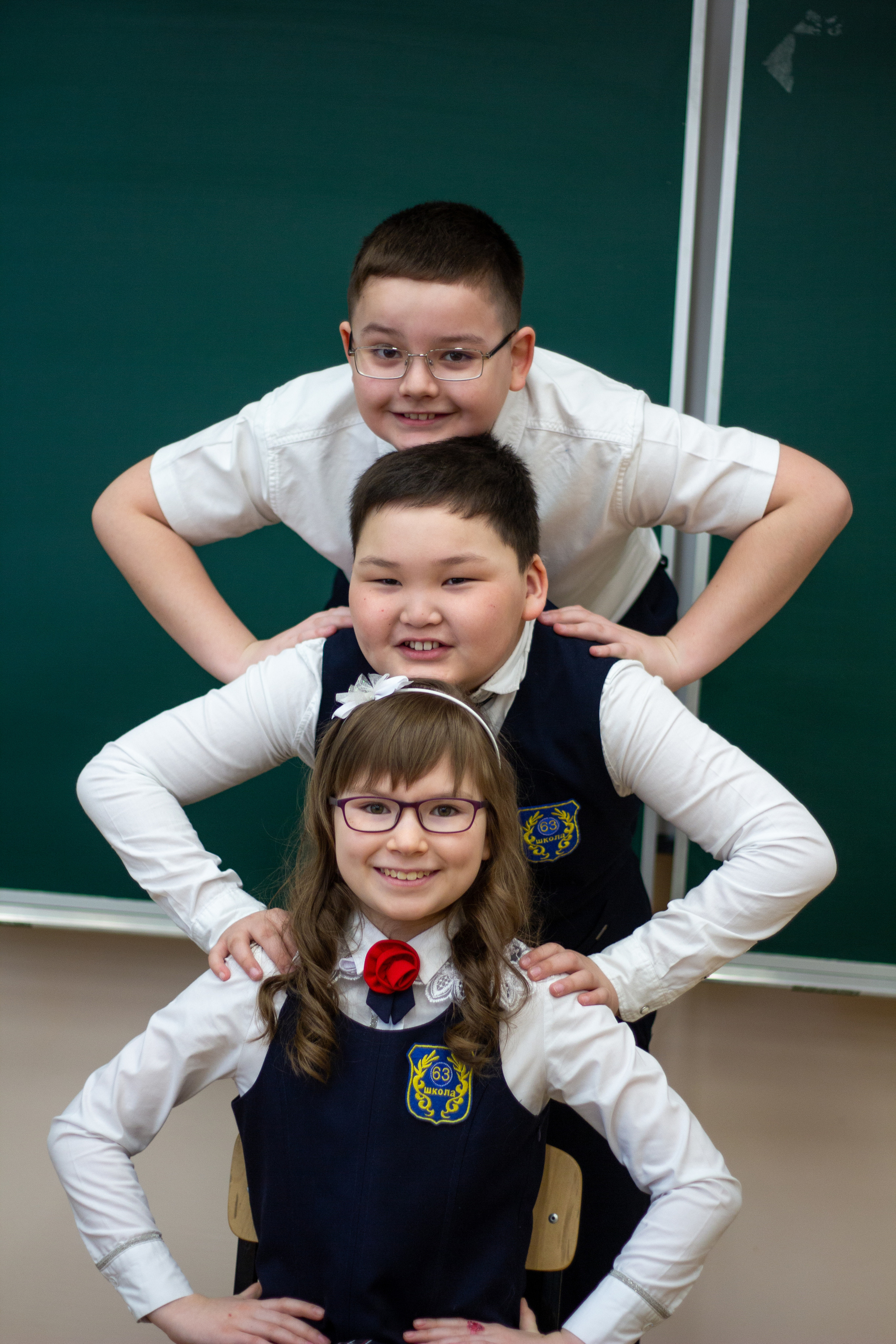 4 классы в школе. Фотограф Бурятия. Печать фотокниг