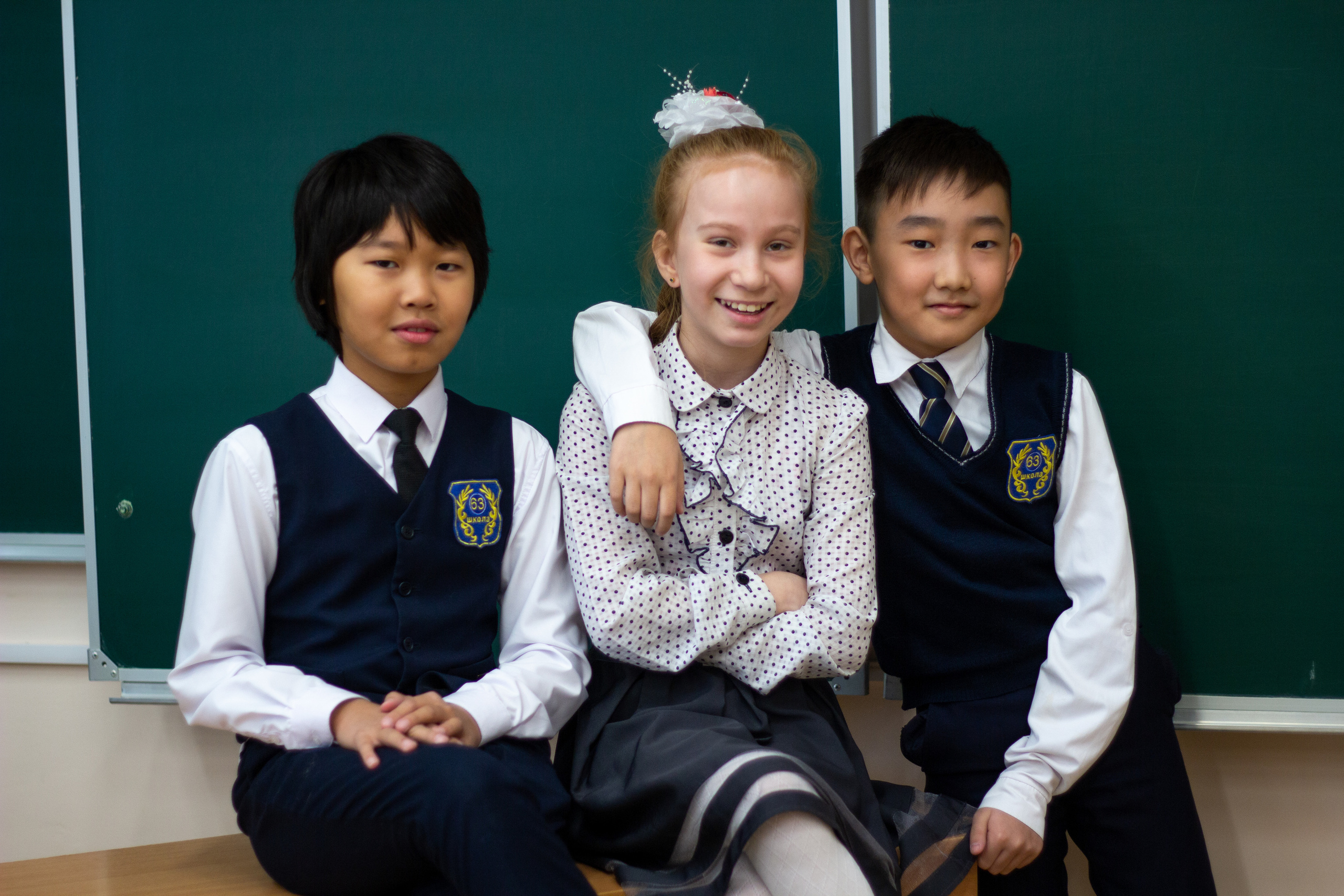 4 классы в школе. Фотограф Бурятия. Печать фотокниг