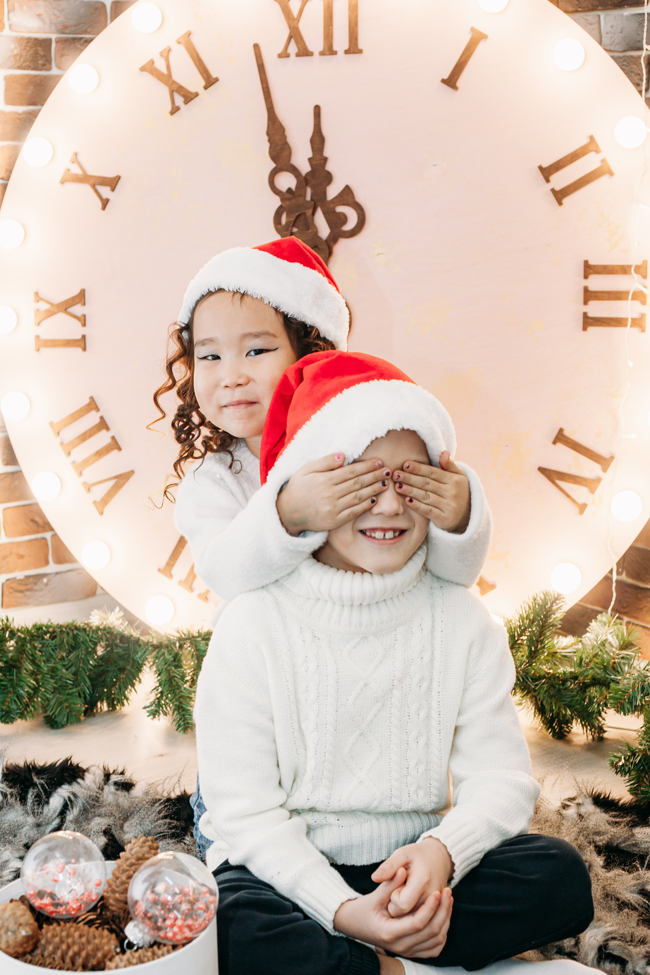 Детский сад в Новогодней студии. Фотограф Бурятия. Печать фотокниг