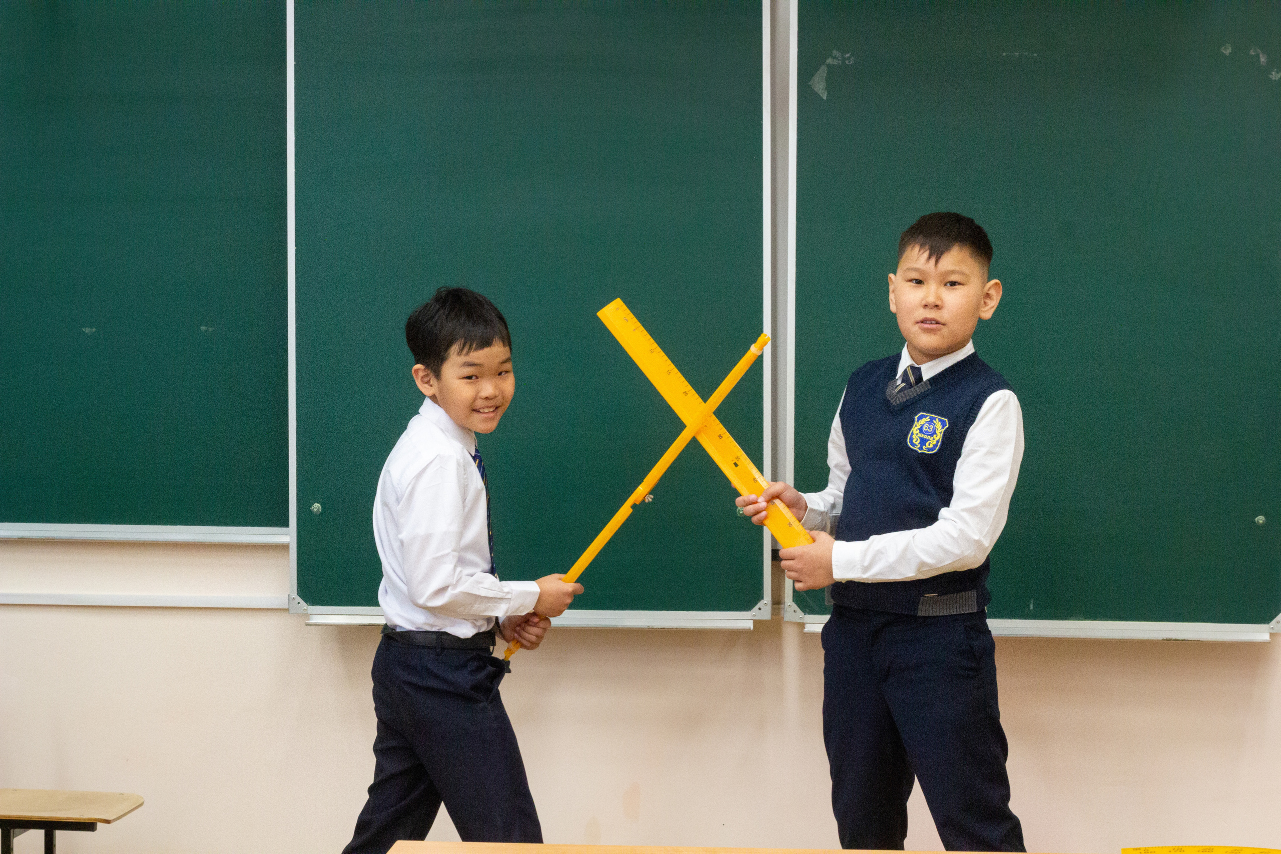 4 классы в школе. Фотограф Бурятия. Печать фотокниг