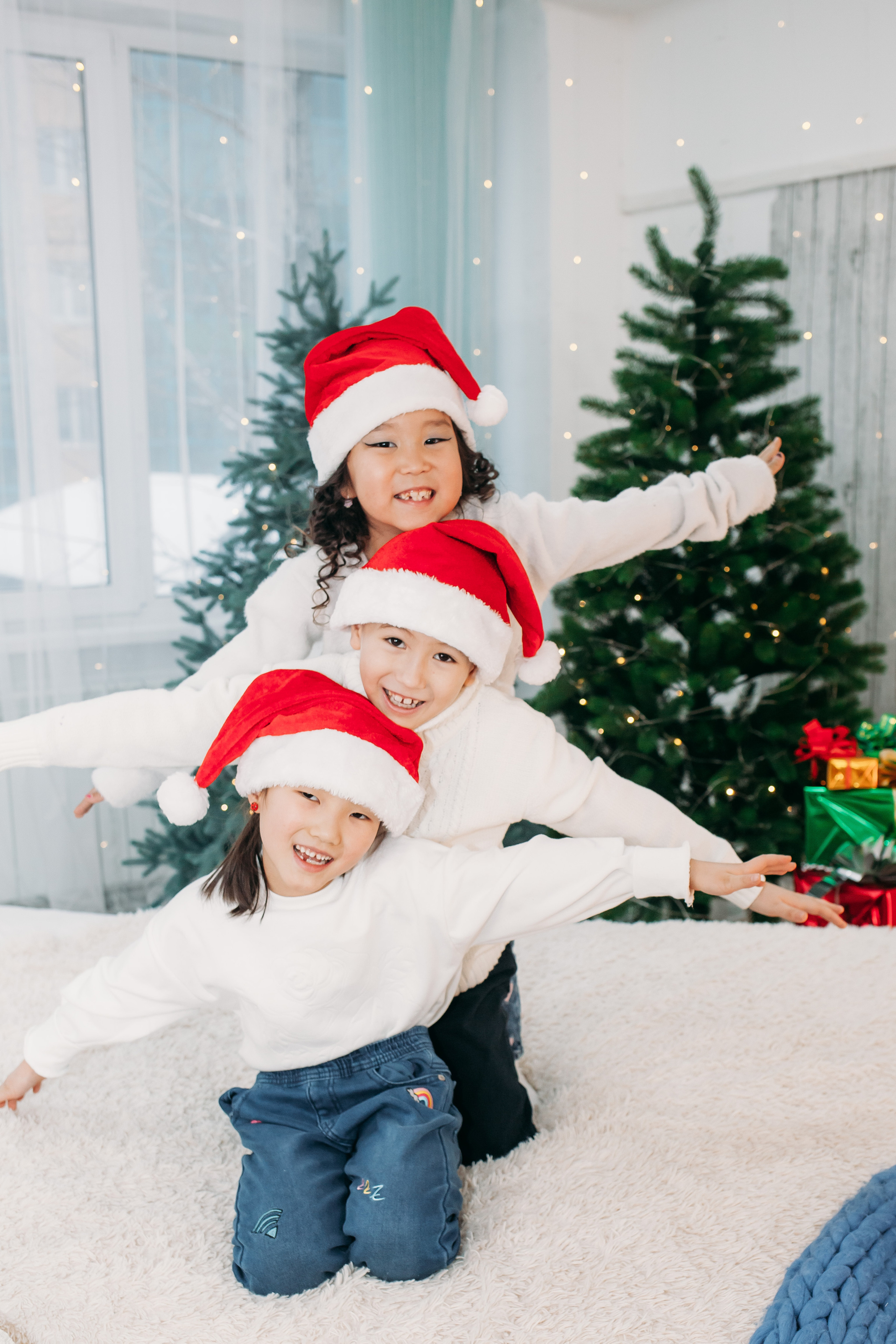 Детский сад в Новогодней студии. Фотограф Бурятия. Печать фотокниг