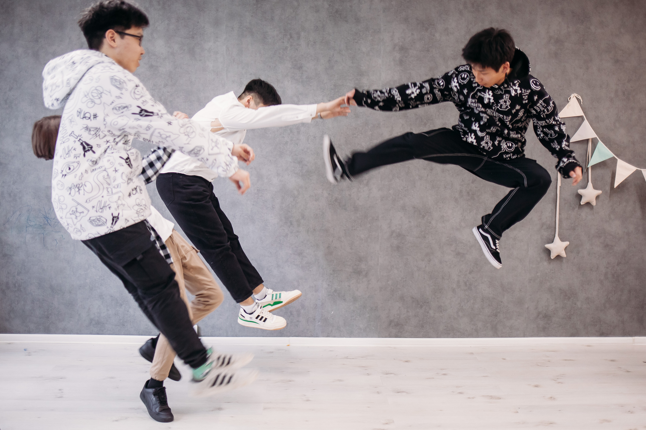 Школьники в студии. Фотограф Бурятия. Печать фотокниг