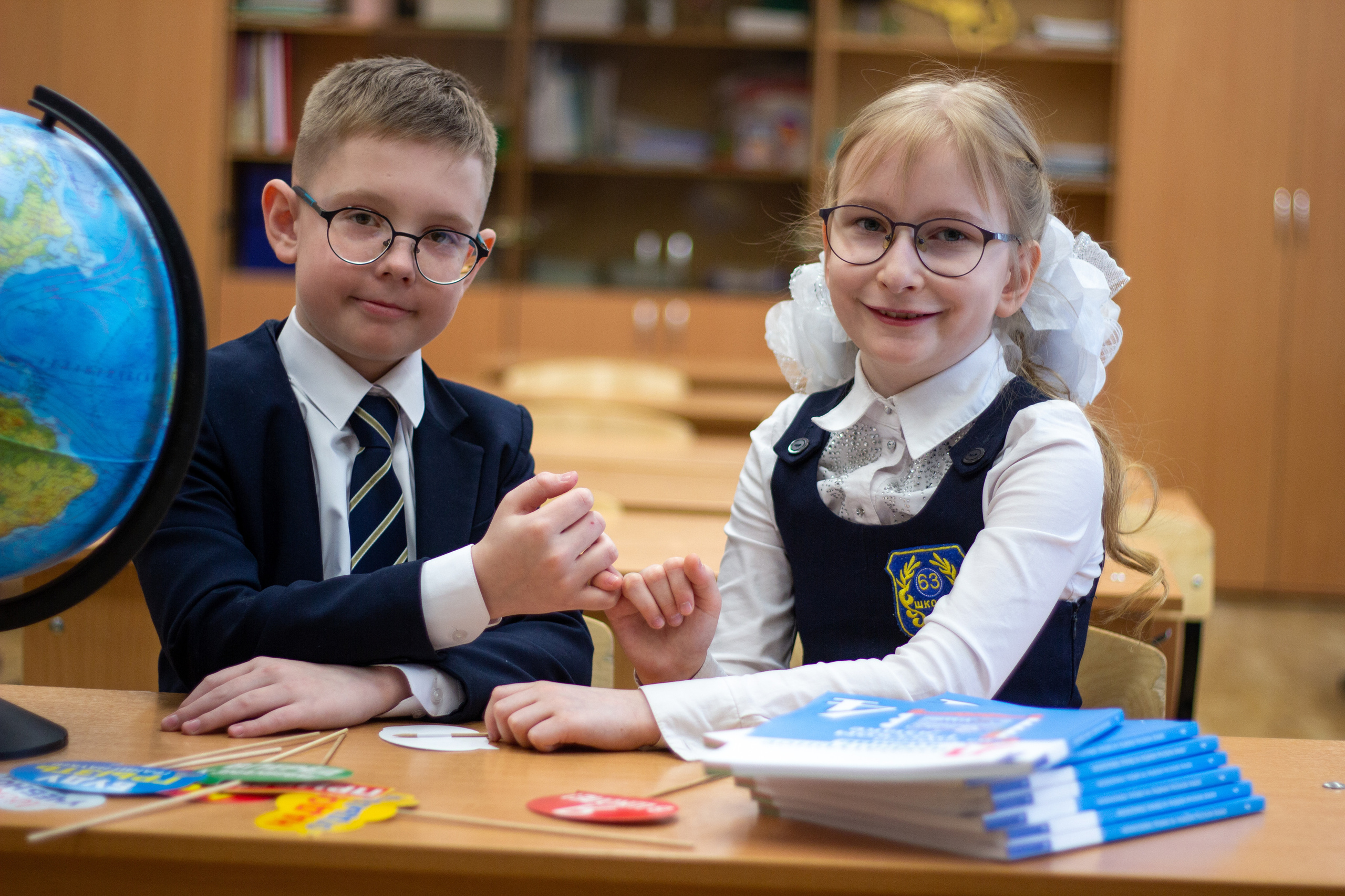 4 классы в школе. Фотограф Бурятия. Печать фотокниг