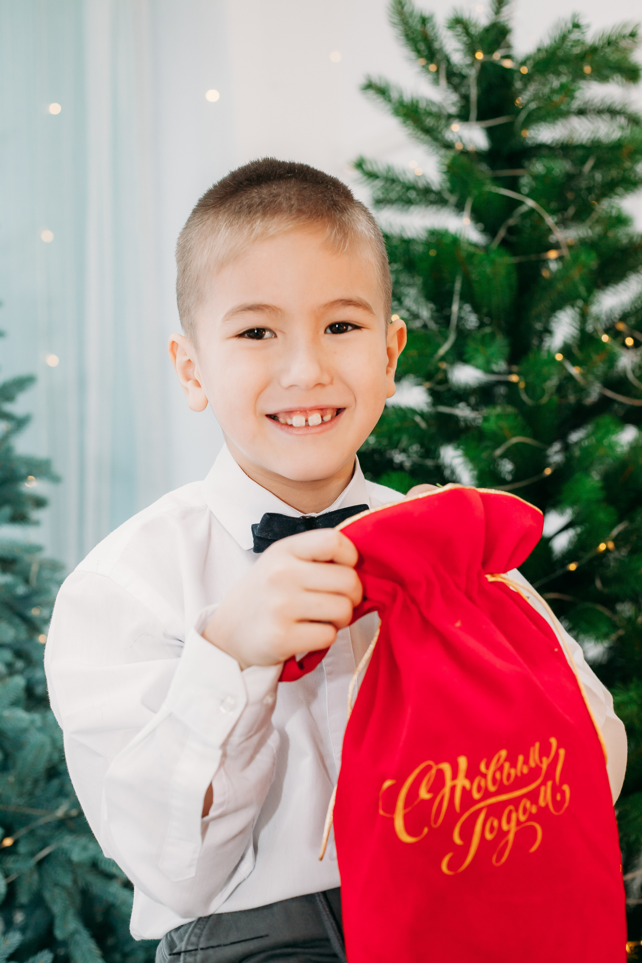 Детский сад в Новогодней студии. Фотограф Бурятия. Печать фотокниг