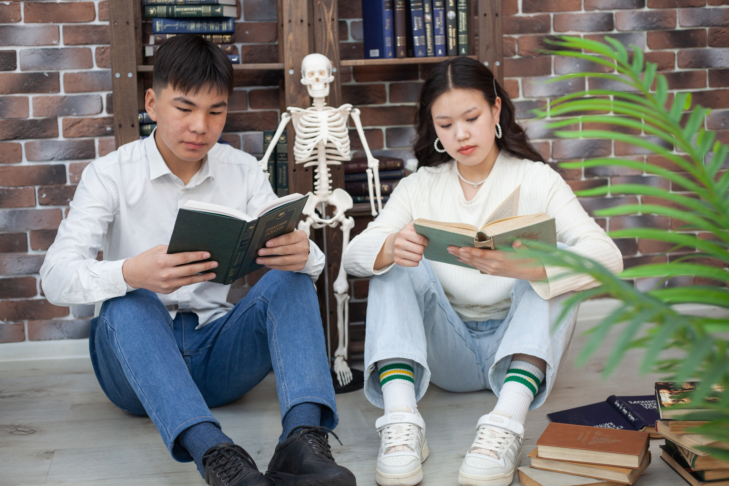 Школьники в студии. Фотограф Бурятия. Печать фотокниг