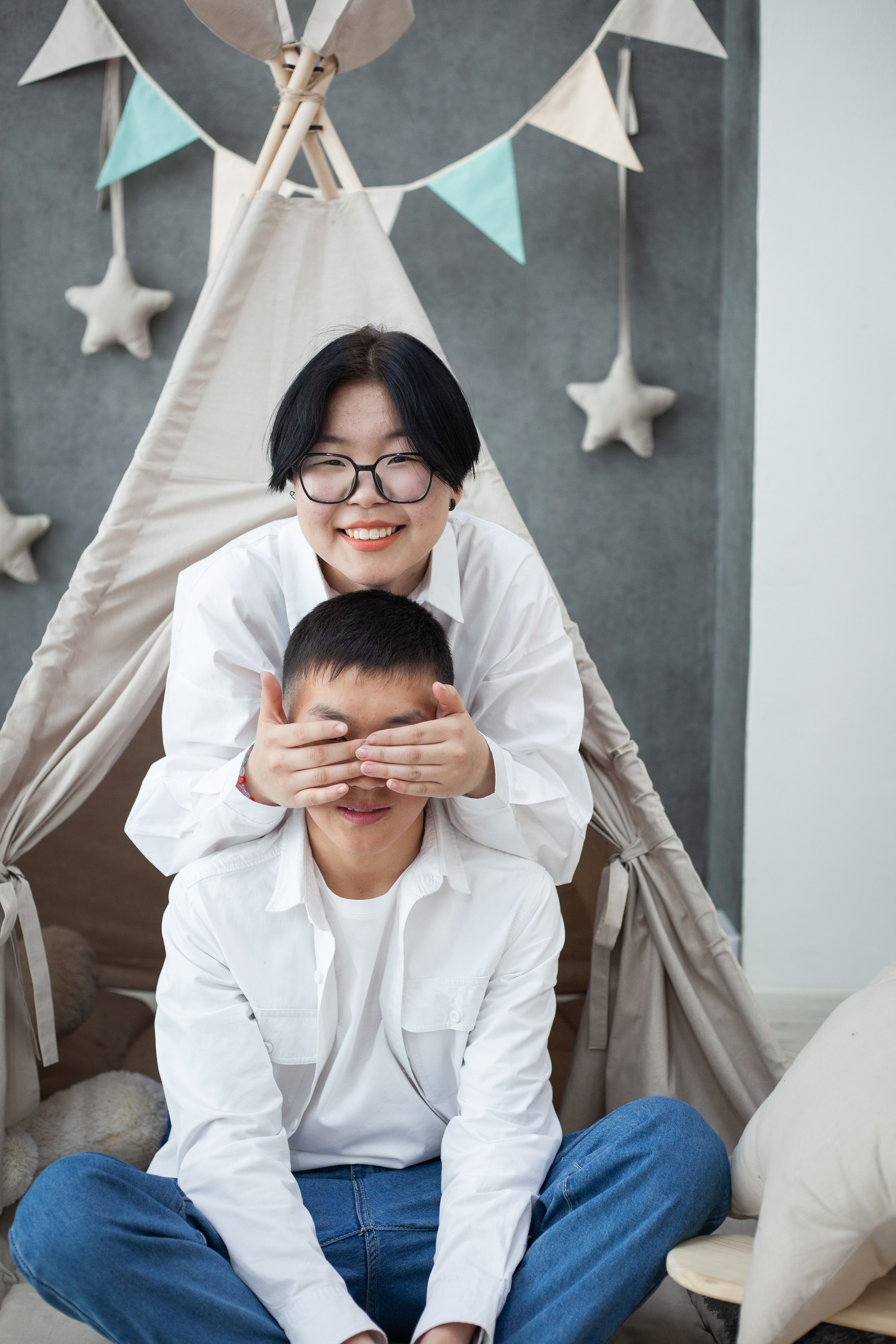 Школьники в студии. Фотограф Бурятия. Печать фотокниг