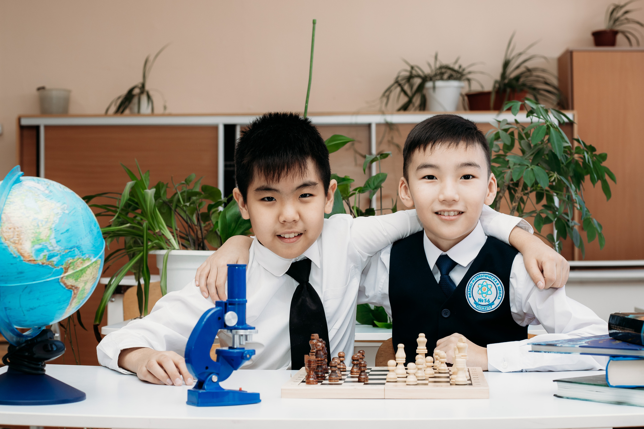 4 классы в школе. Фотограф Бурятия. Печать фотокниг