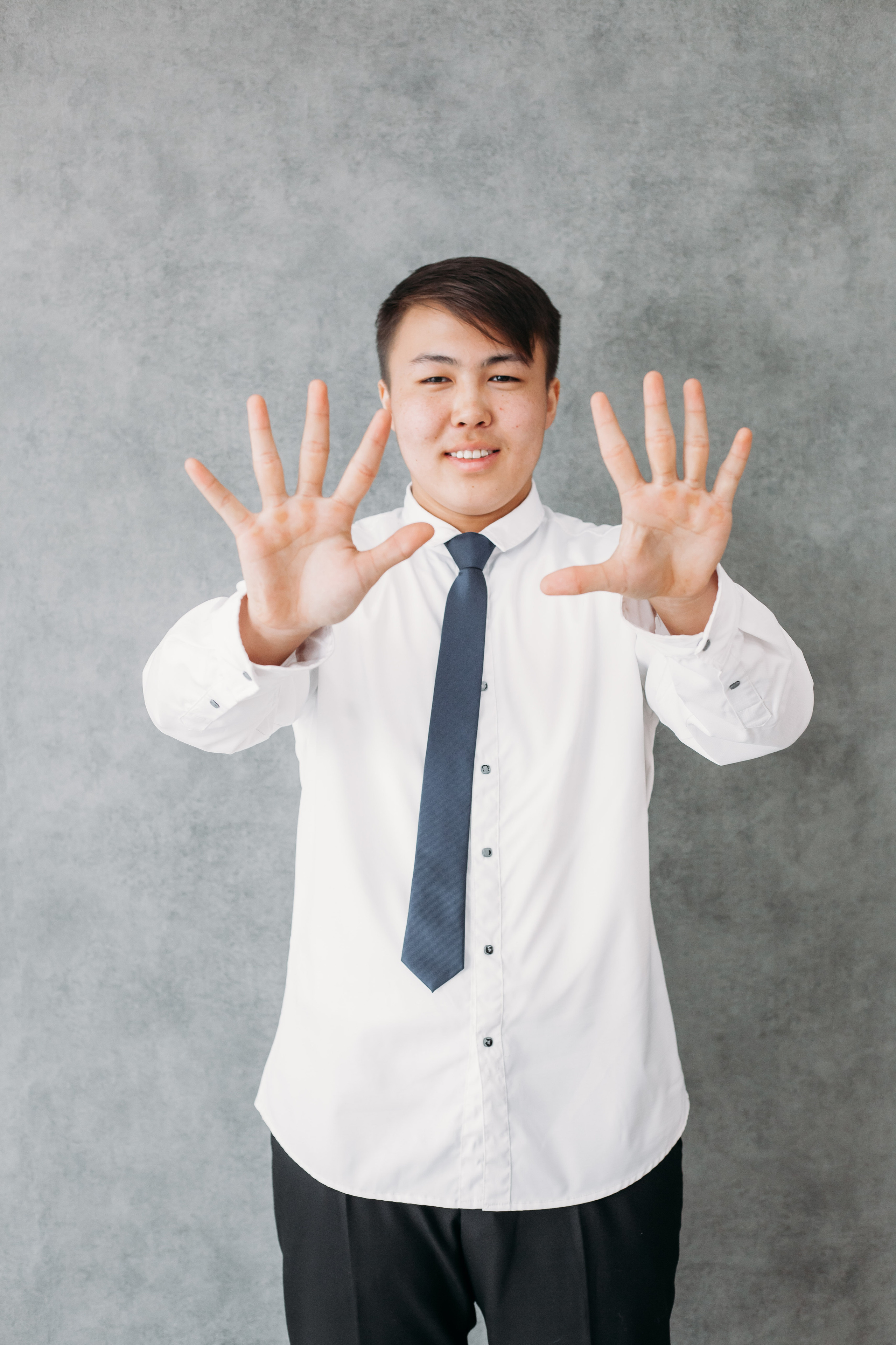 Школьники в студии. Фотограф Бурятия. Печать фотокниг