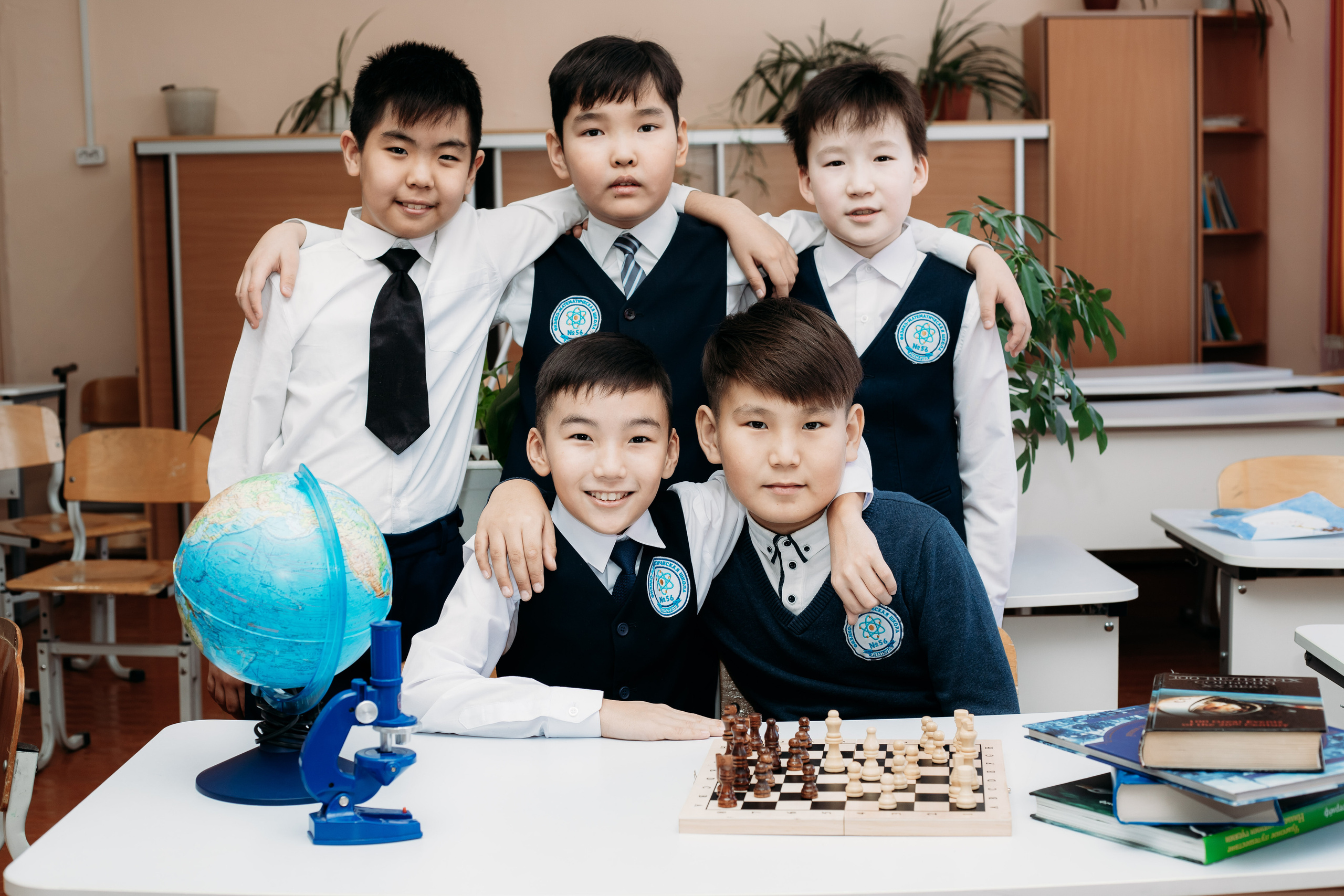 4 классы в школе. Фотограф Бурятия. Печать фотокниг