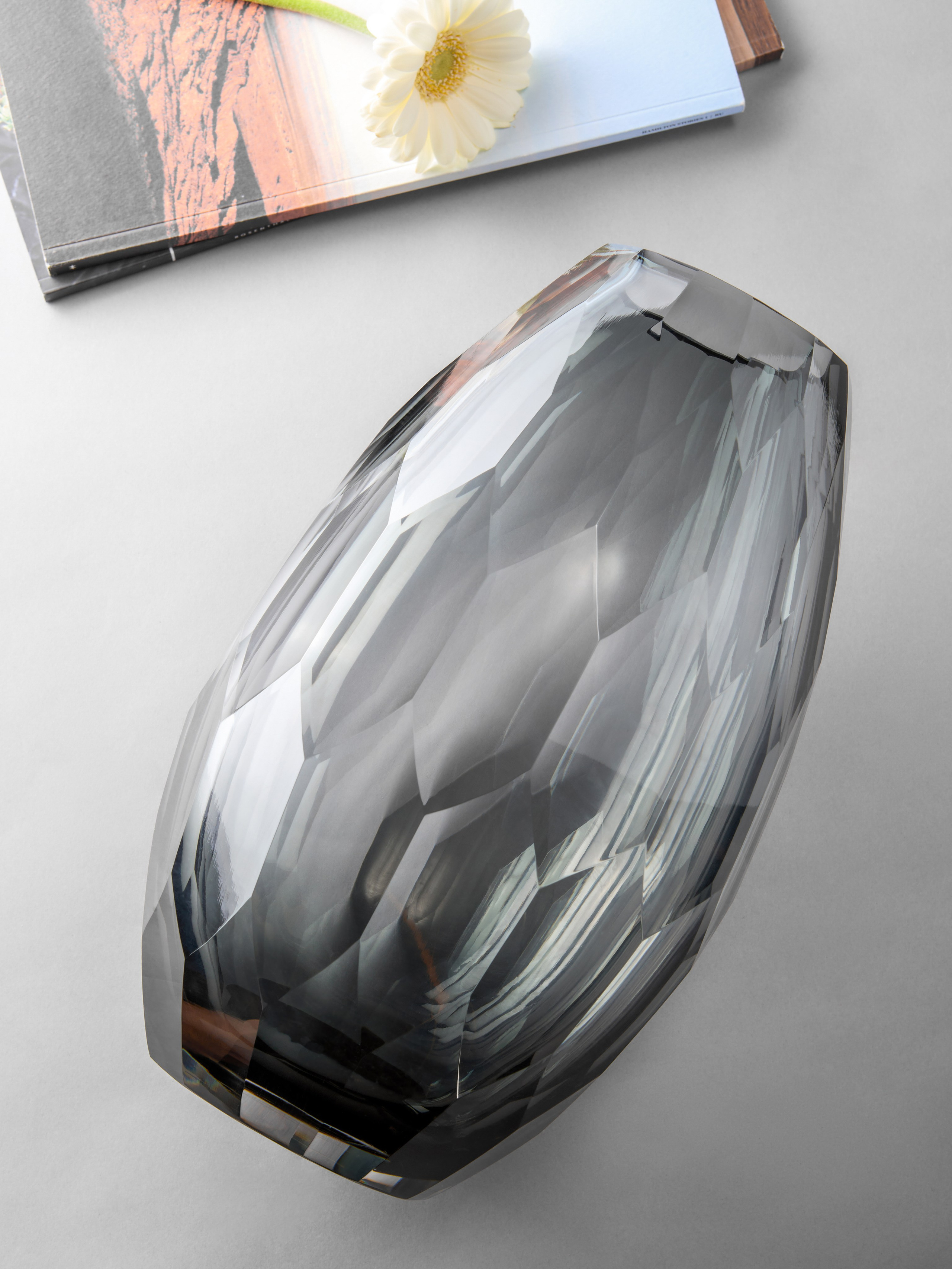 Вазы и конфетницы. Сайт о предметной, имиджевой и портретной фотографии, фотограф Фил Киреев