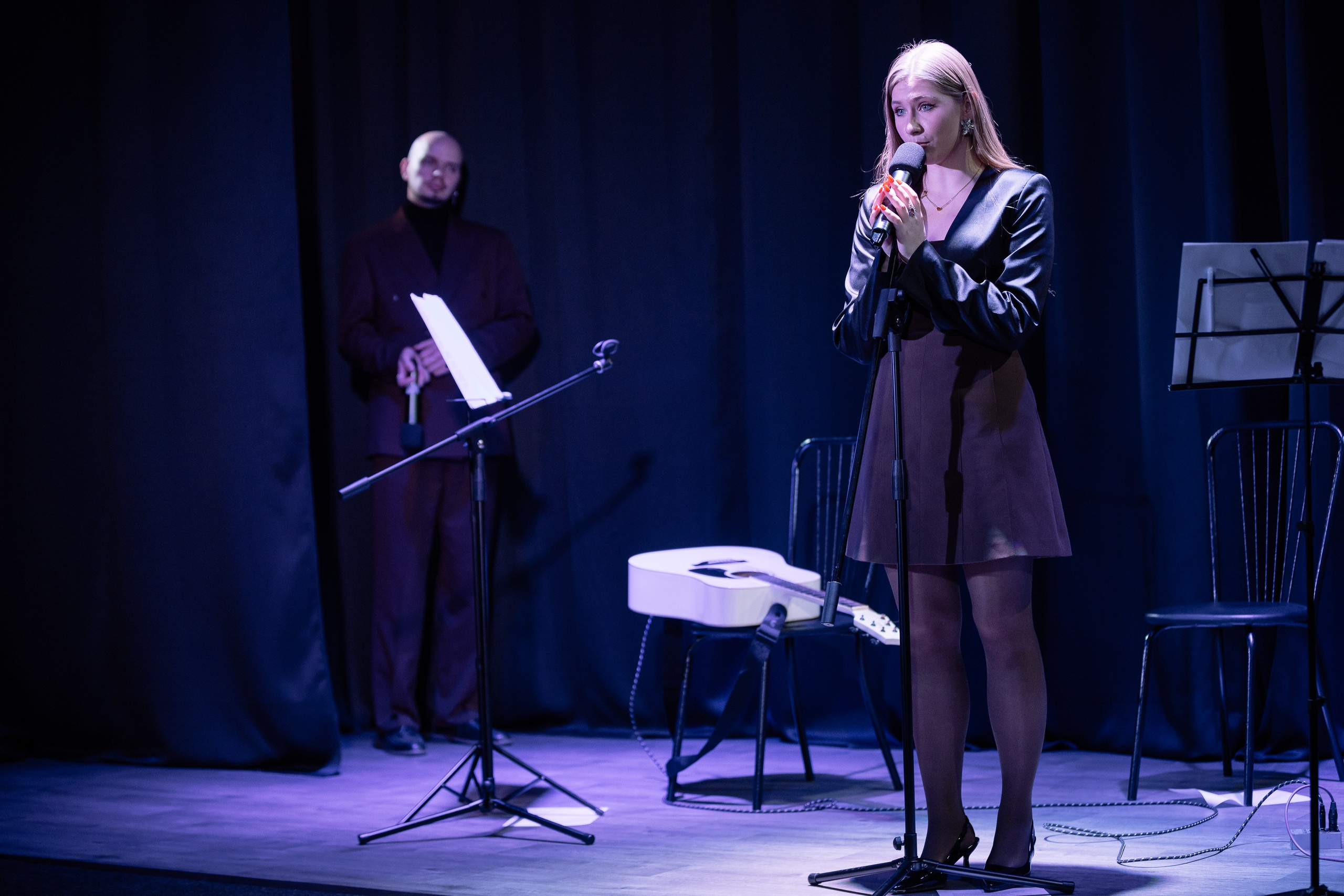 Поэтический вечер с Игорем Бушмелевым и Никой Станиславчик. Фотограф Юлия Мальцева