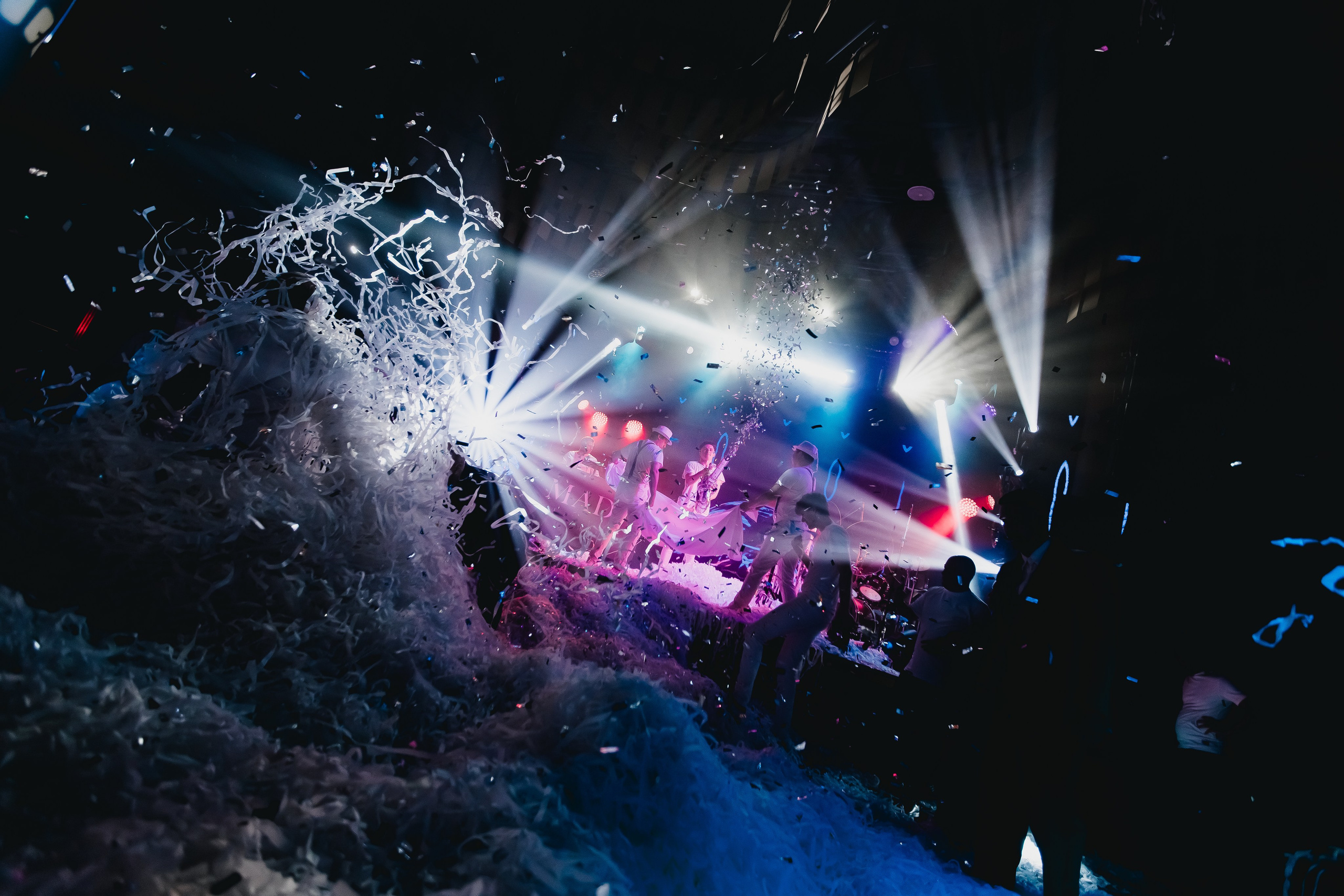 МИХАИЛ ГРЕБЕНЮК «ПРОРЫВ». Фотограф Москва Владимир Филин