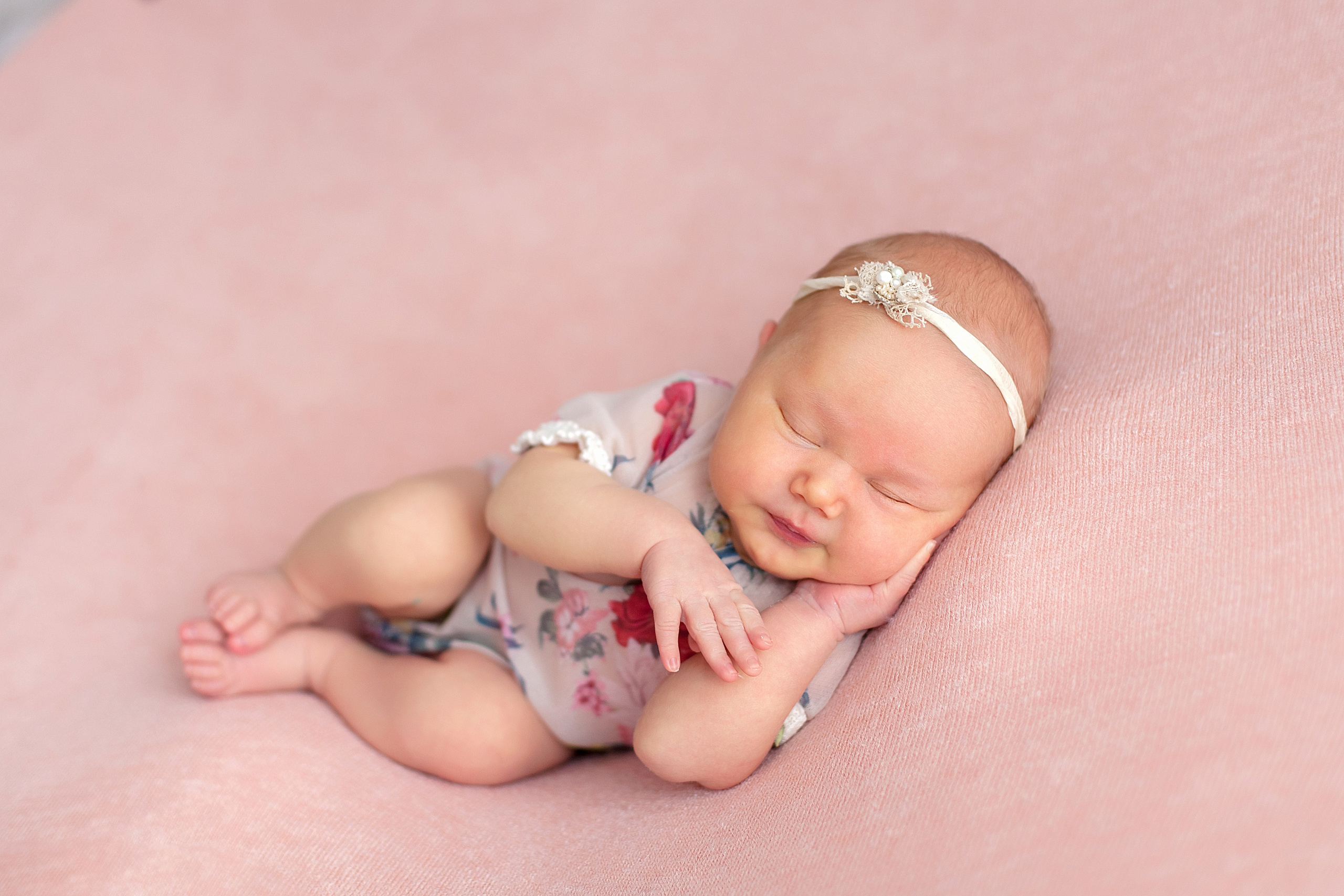 Новорожденные до 28 дней. Фотограф новорожденных в Тюмени