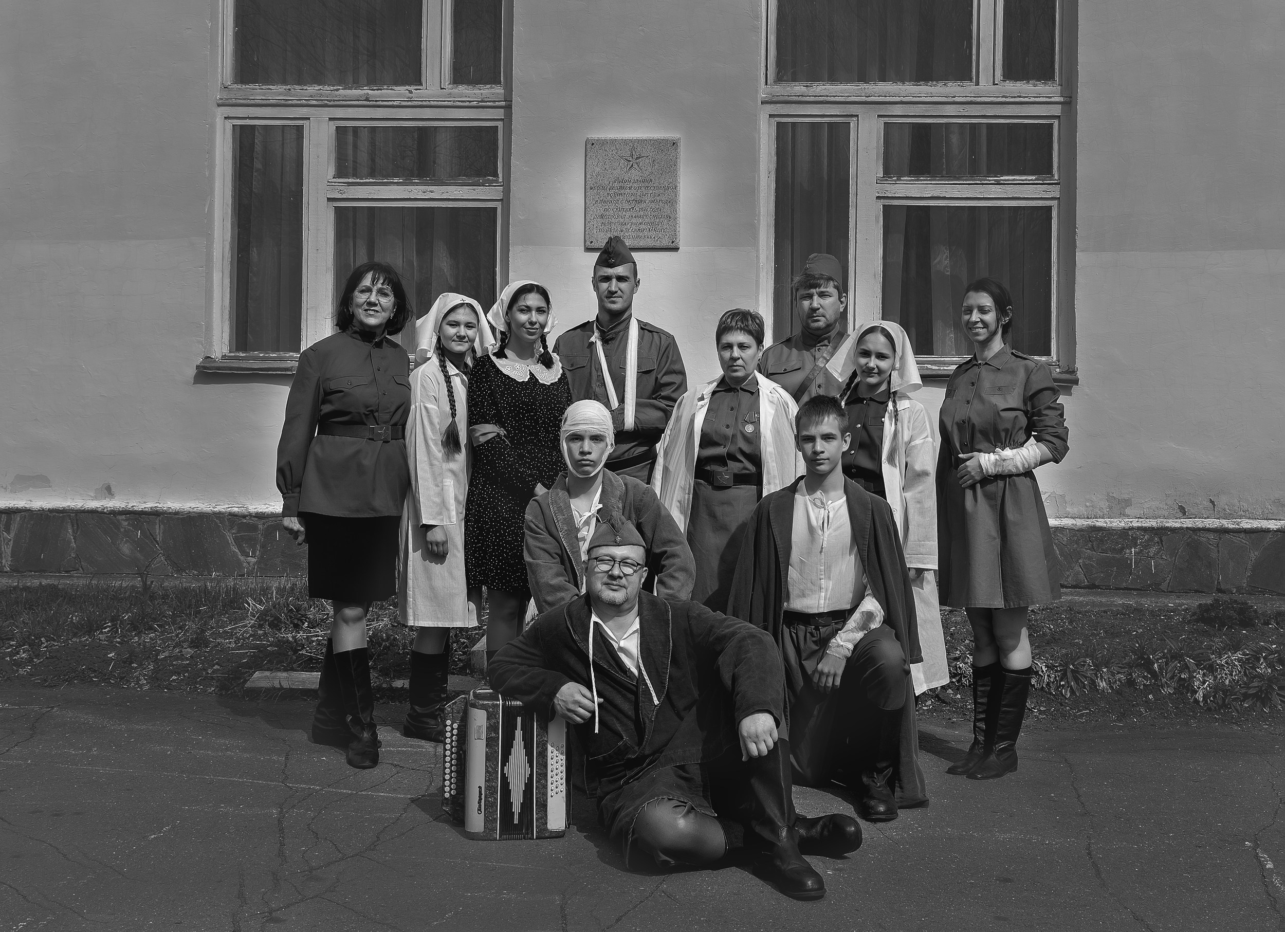 Фотопроект 9 мая! Был снят на территории Санатория Д. Дача, где в годы войны был госпиталь. Воссоздали картину тех лет. Свадебный и семейный фотограф в Кыштыме Челябинске Марина Шигапова