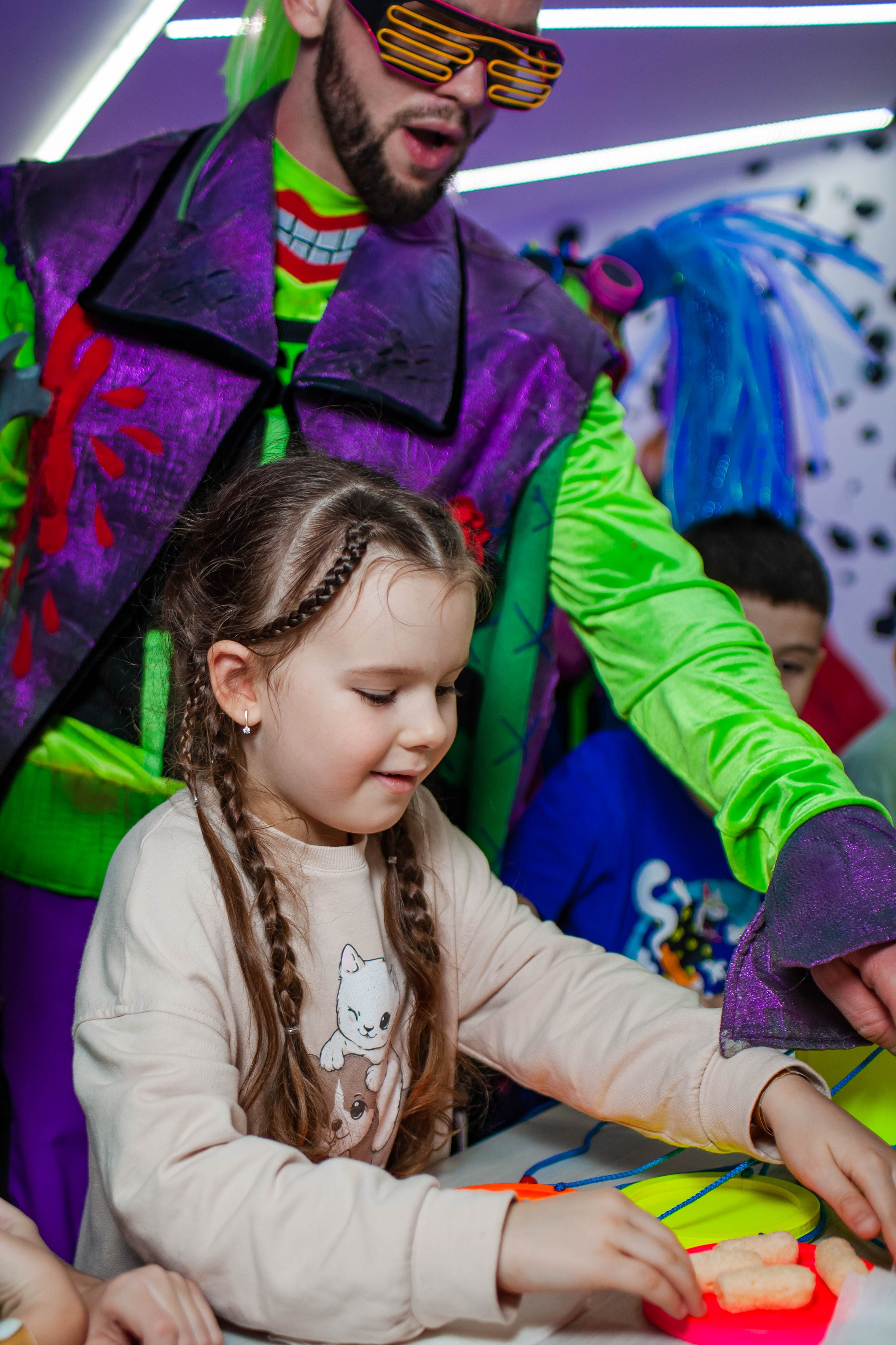 Неон Челендж День рождения Ярослава. Детский и семейный фотограф в Санкт-Петербурге Елизавета Сорокина