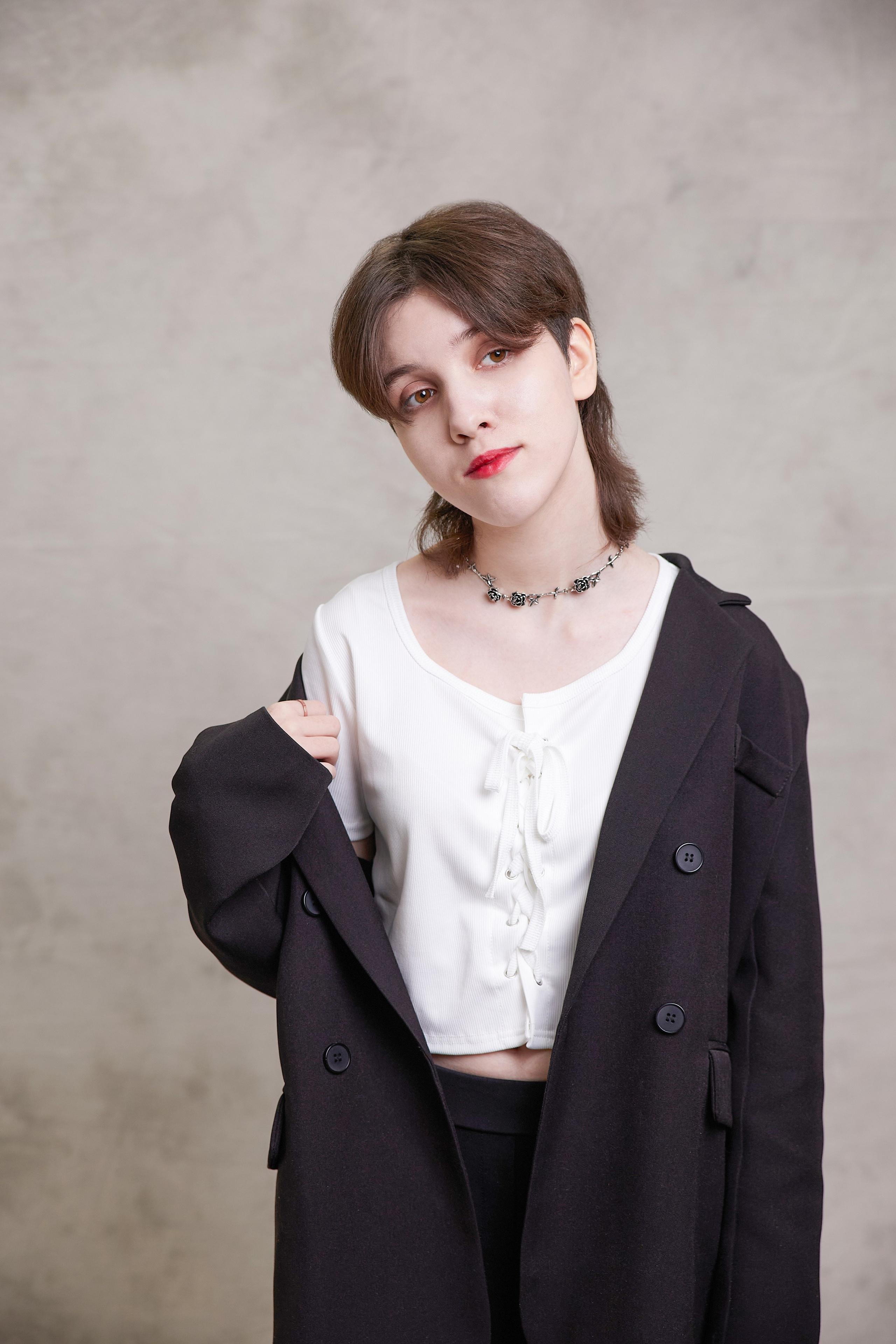 Стильный выпускной школьный альбом 9 и 11 класс «Классика» Тюмень. Выпускные альбомы в Тюмени для школ, садов, вузов спортивных секций