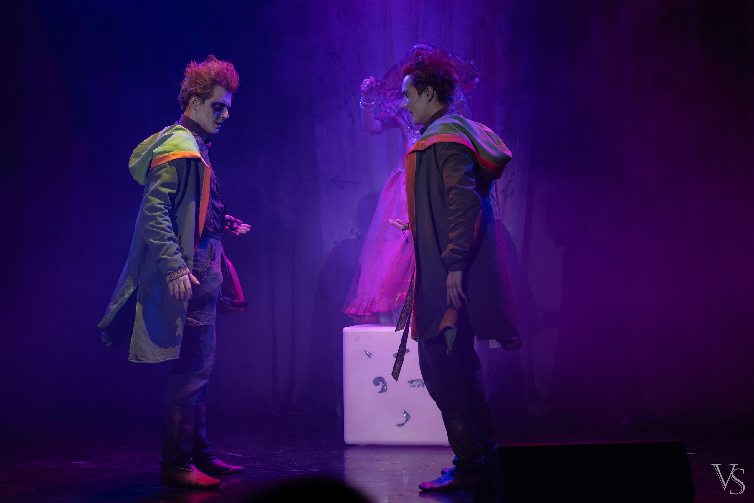 Книга стихий 25.01. Фотограф Виктор Степанов