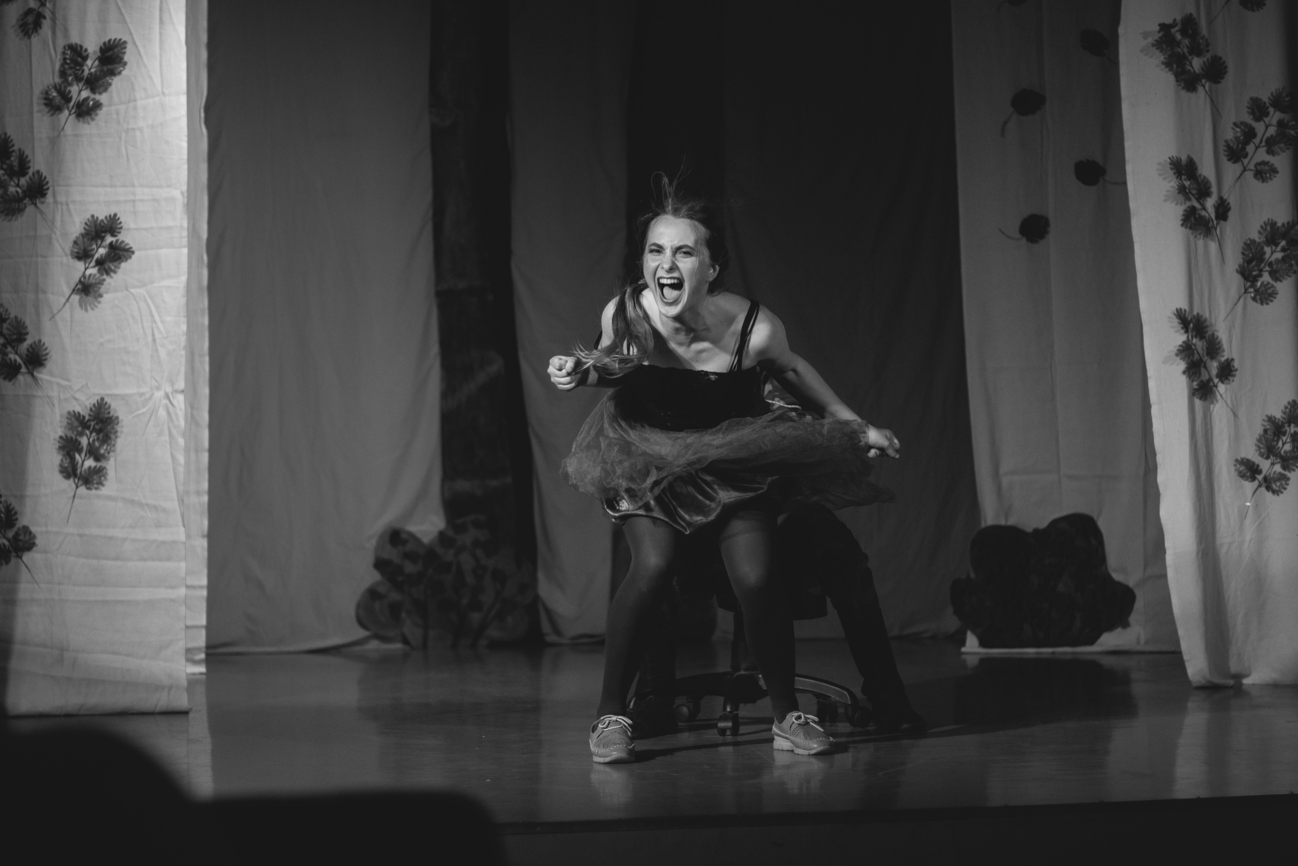 Дипломная работа «День Рождения Бабы- Яги». Фотограф Татьяна Новикова