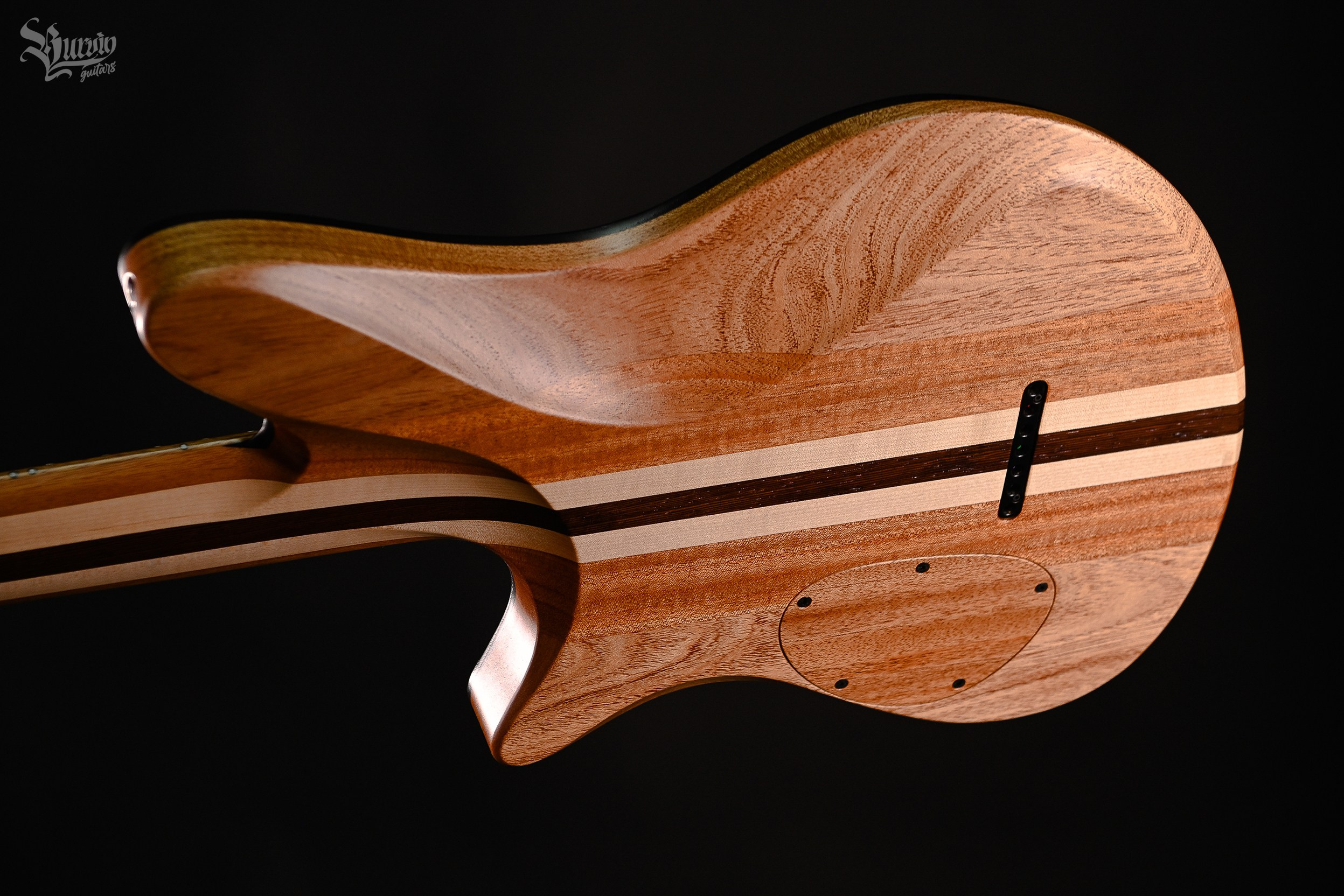 055 YAGA 7. Master of making guitars and basses to order