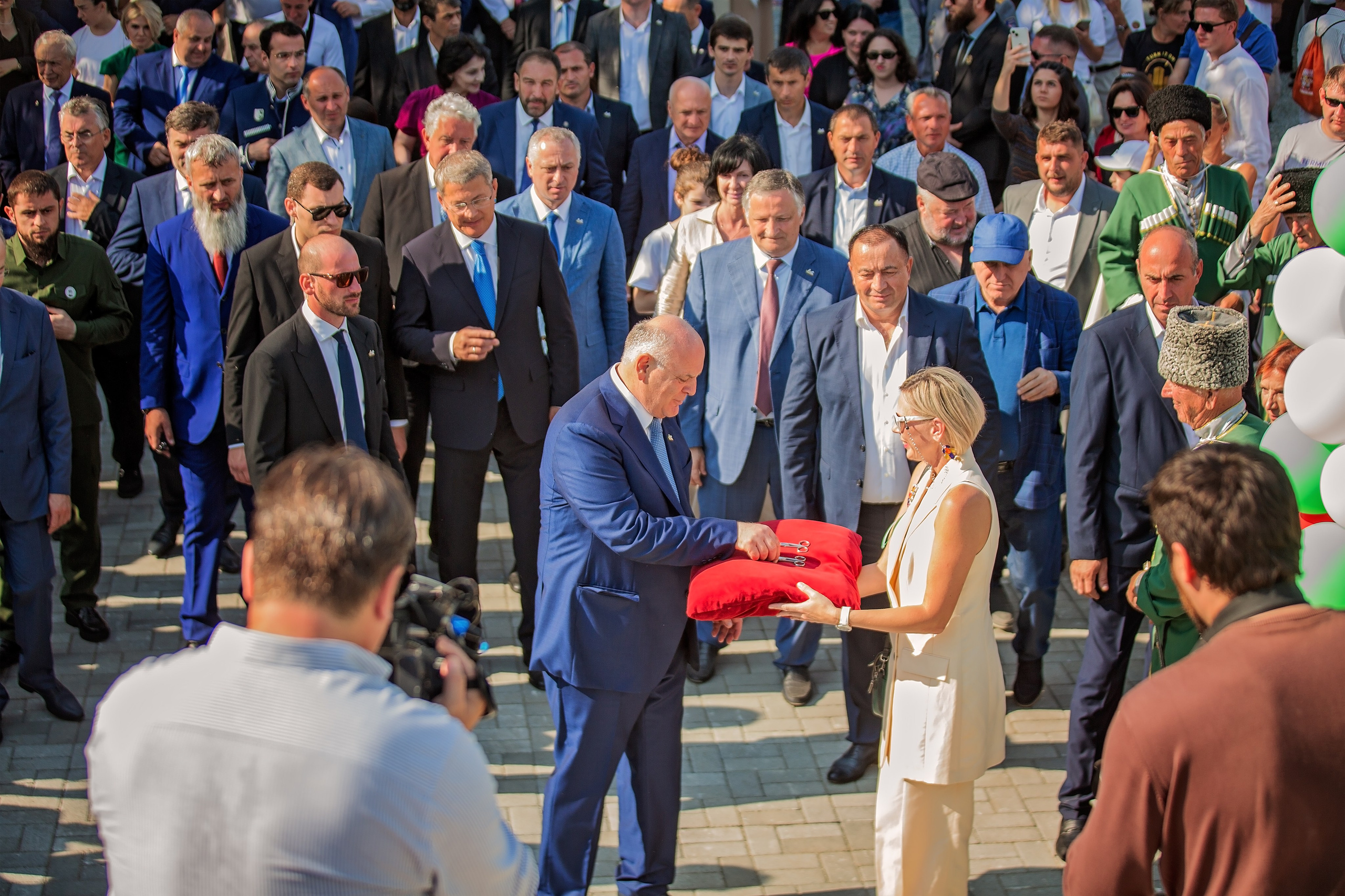 30-летие Дня Победы и Независимости Абхазии. Свадебный и семейный фотограф в Абхазии Эля Цишба