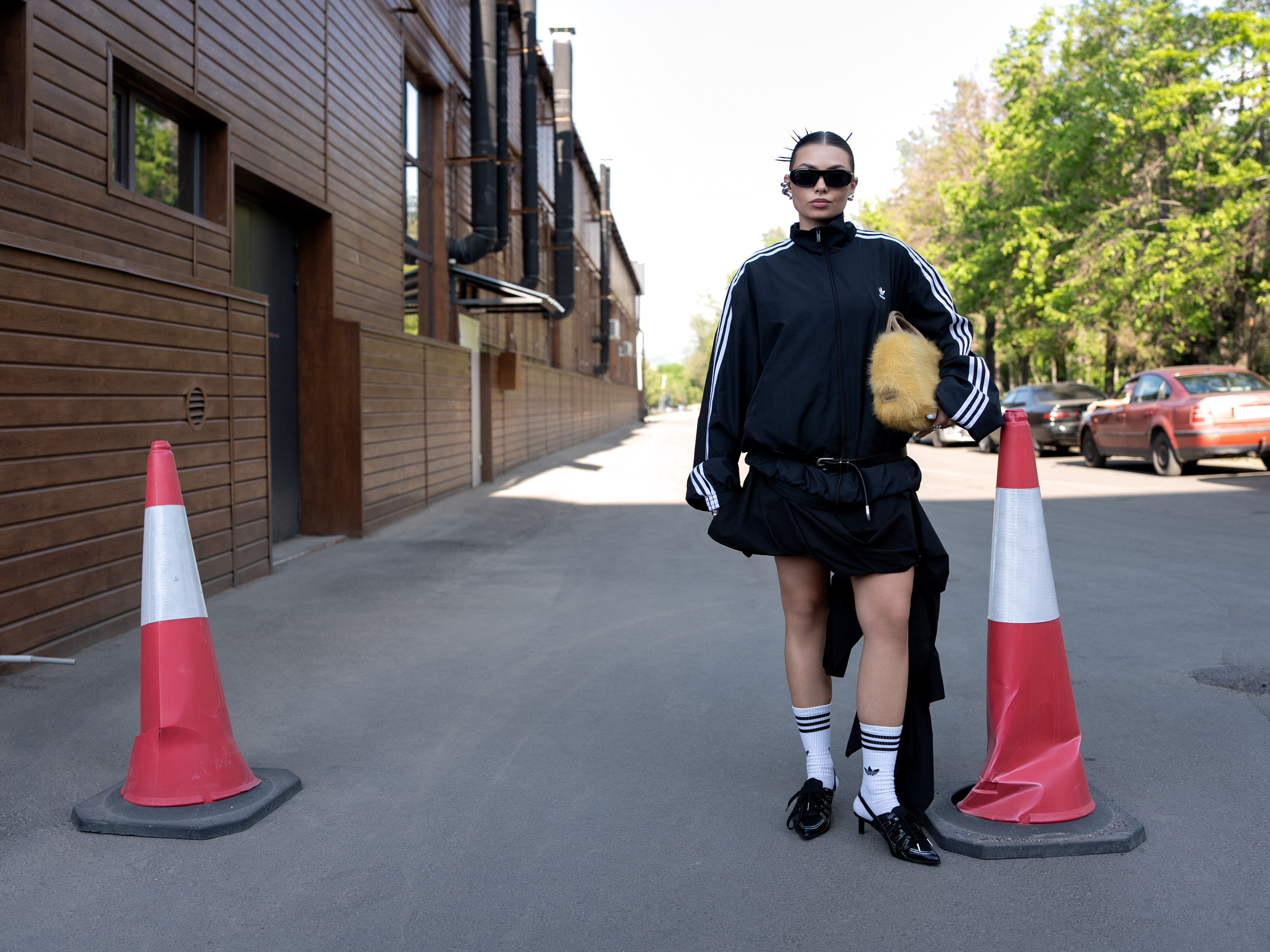 Visa Fashion Week Almaty Pre-Fall 2026 April StreetStyle Day 2. Сайт Алматинского НЮ АРТ, будуар и фэшн фотографа Дениса Карпенко