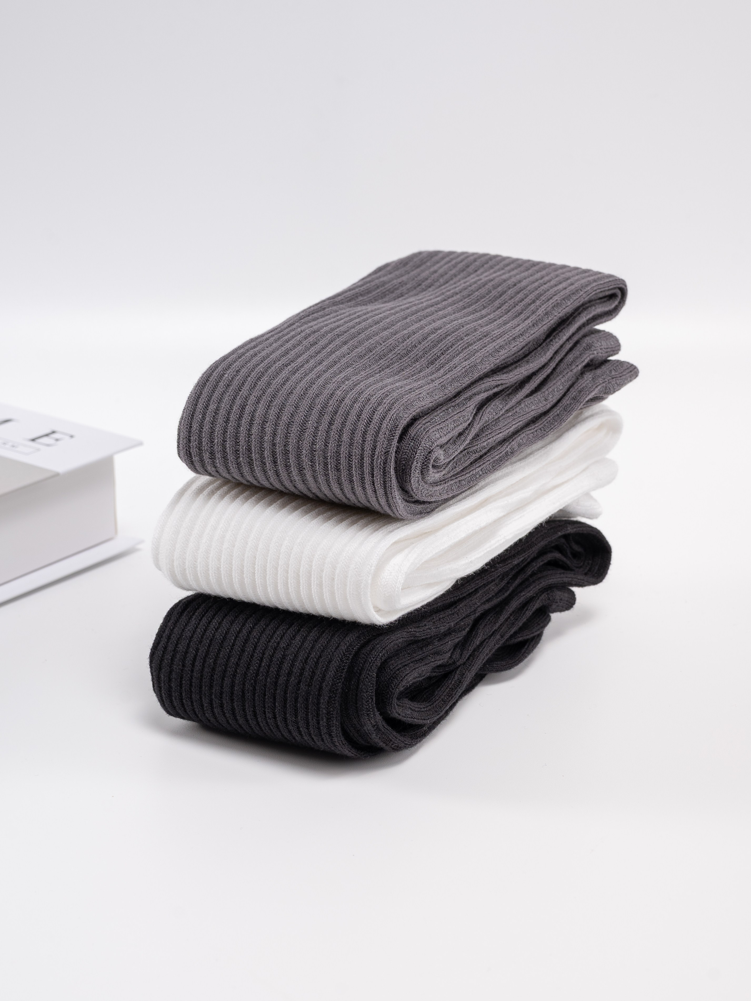 Колготки детские модели + предметка серия 2. Предметный фотограф, фото для маркетплейсов Пятигорск, КМВ