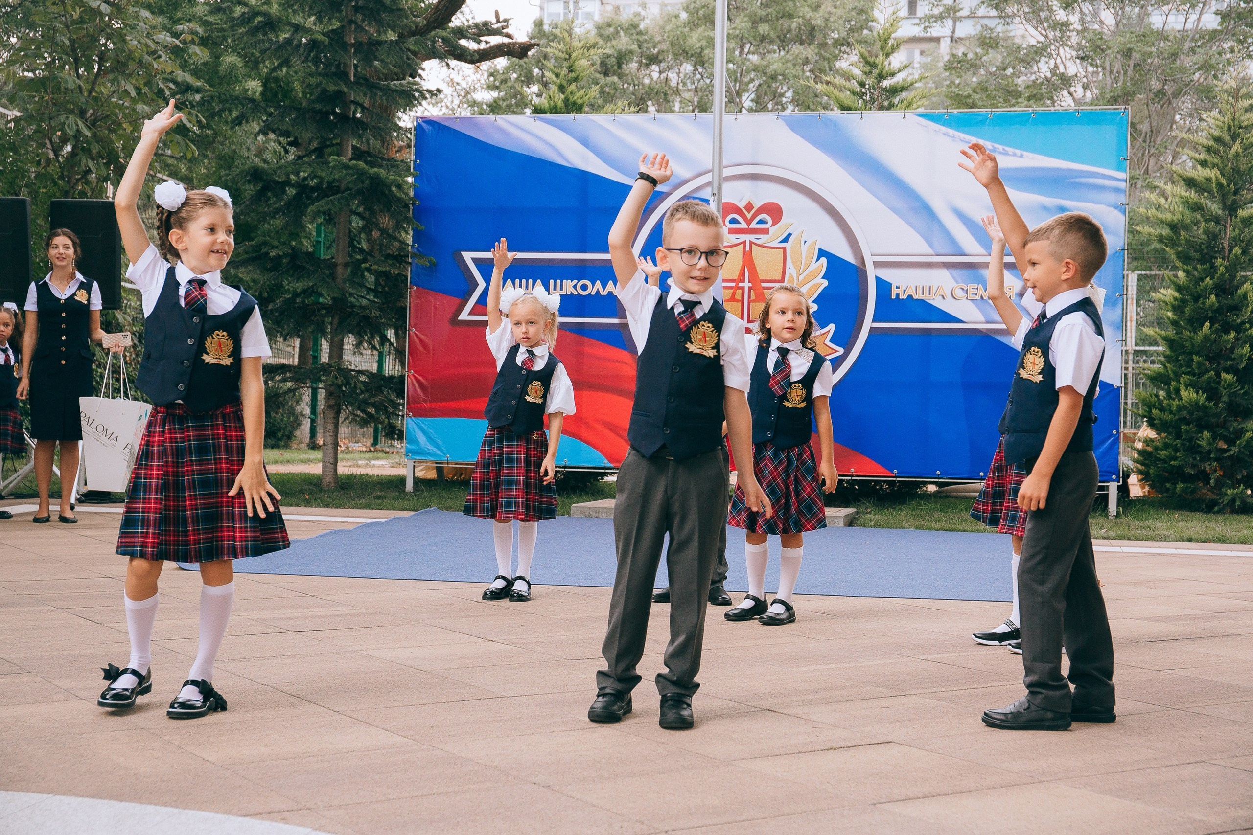 1 класс школа «Личность». Выпускные альбомы Натальи Бутко: Новороссийск, Анапа, Геленджик