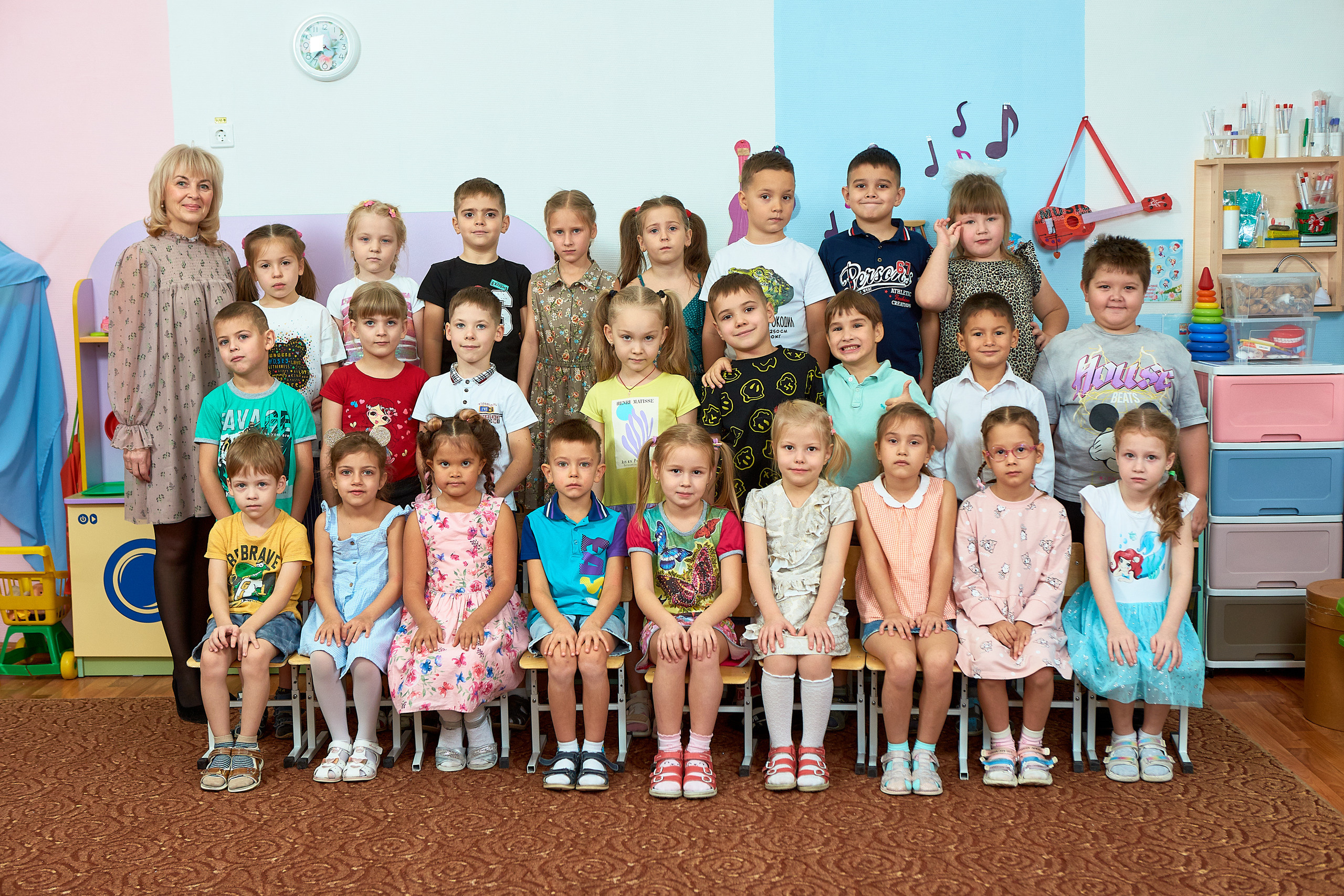 Отзывы о работе фотографа для школы и детского сада в Новосибирске. Выпускной альбом Новосибирск