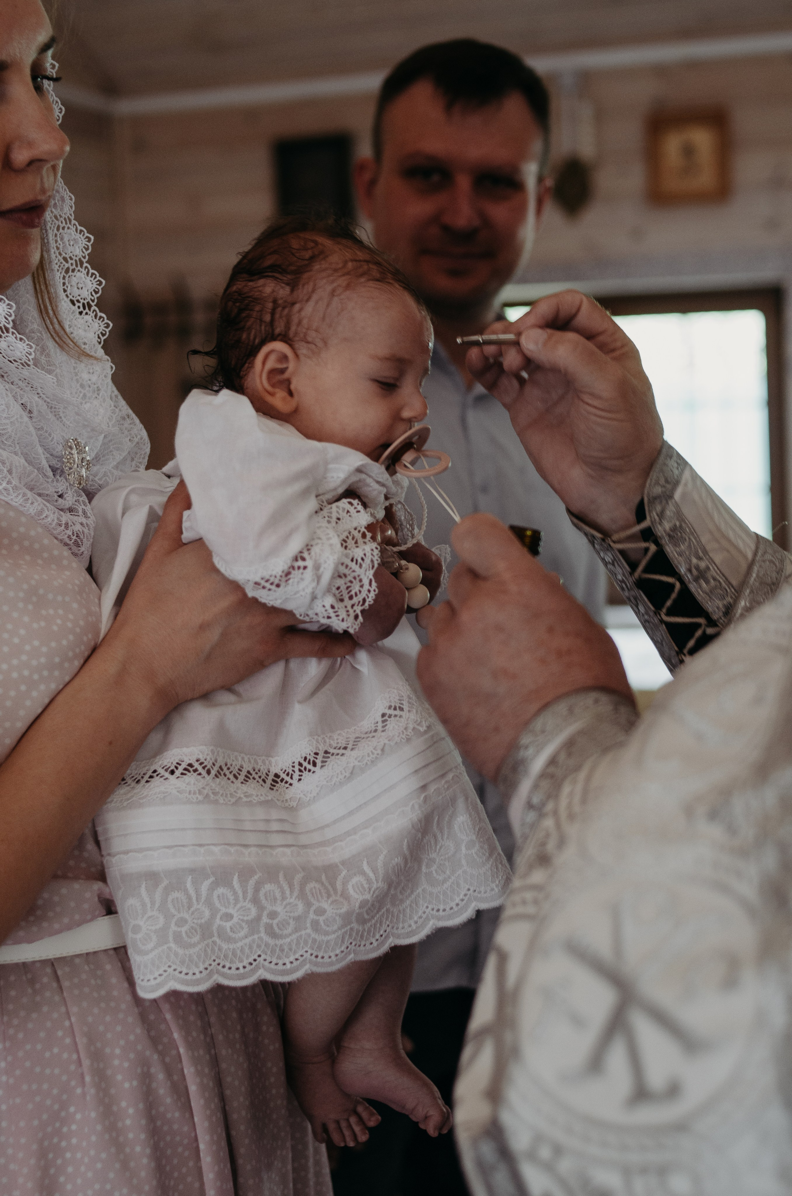 Таинство крещения Лея. Семейный фотограф Москва, Люберцы, Петрозаводск
