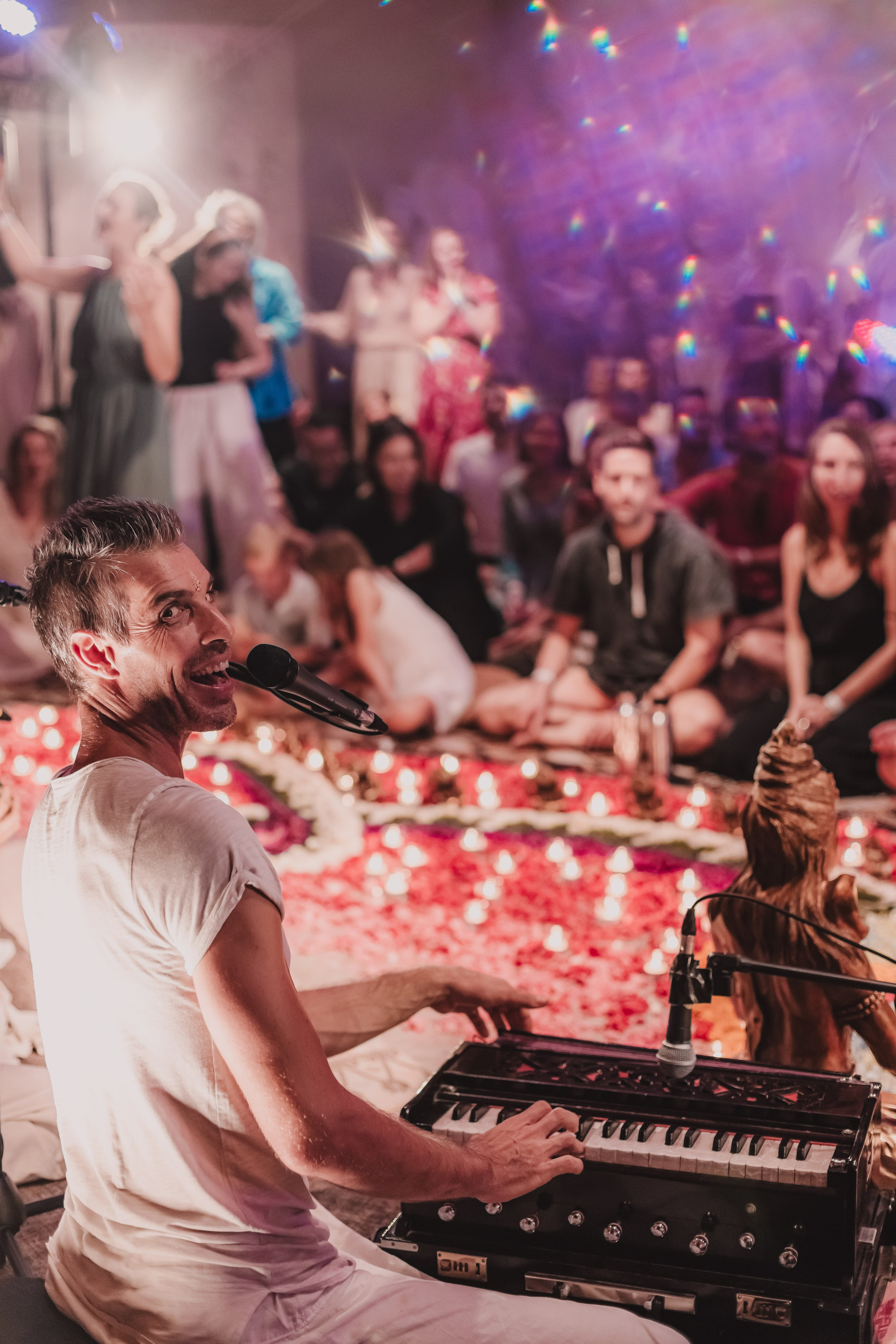 Bhakti Bliss kirtan at Alchemy. Mariam Bagdasaryan